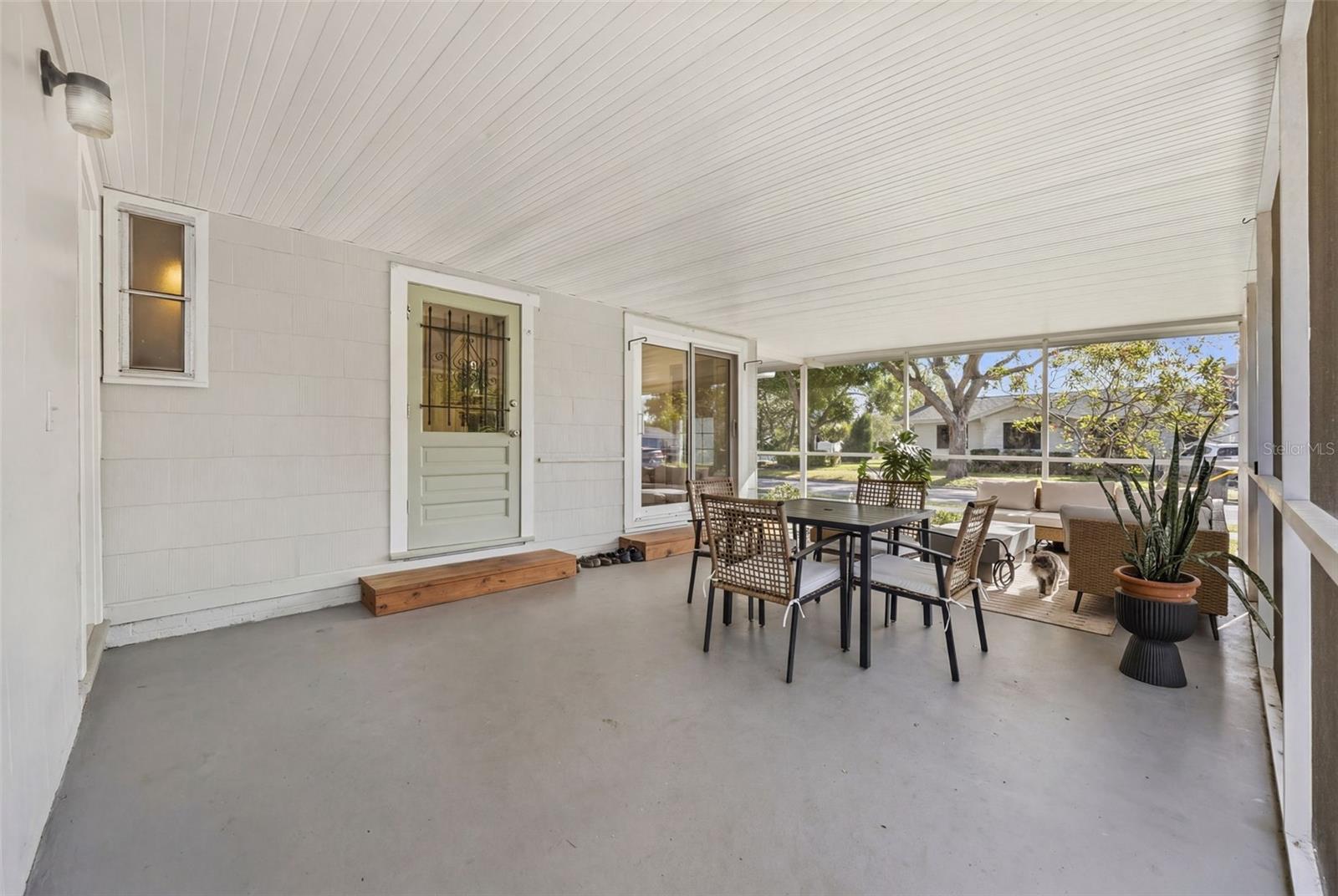 HYDE PARK - Residential