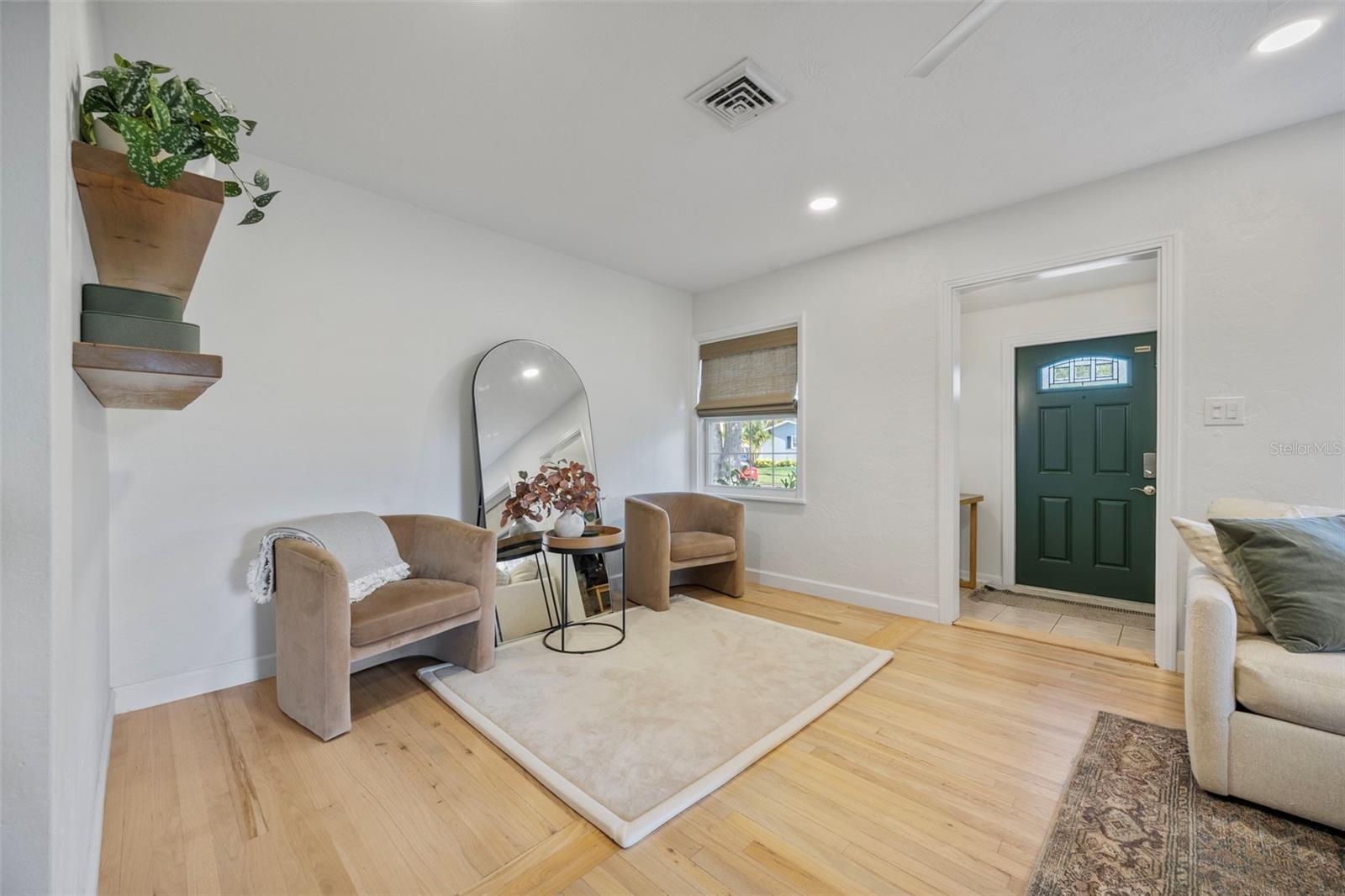 HYDE PARK - Residential