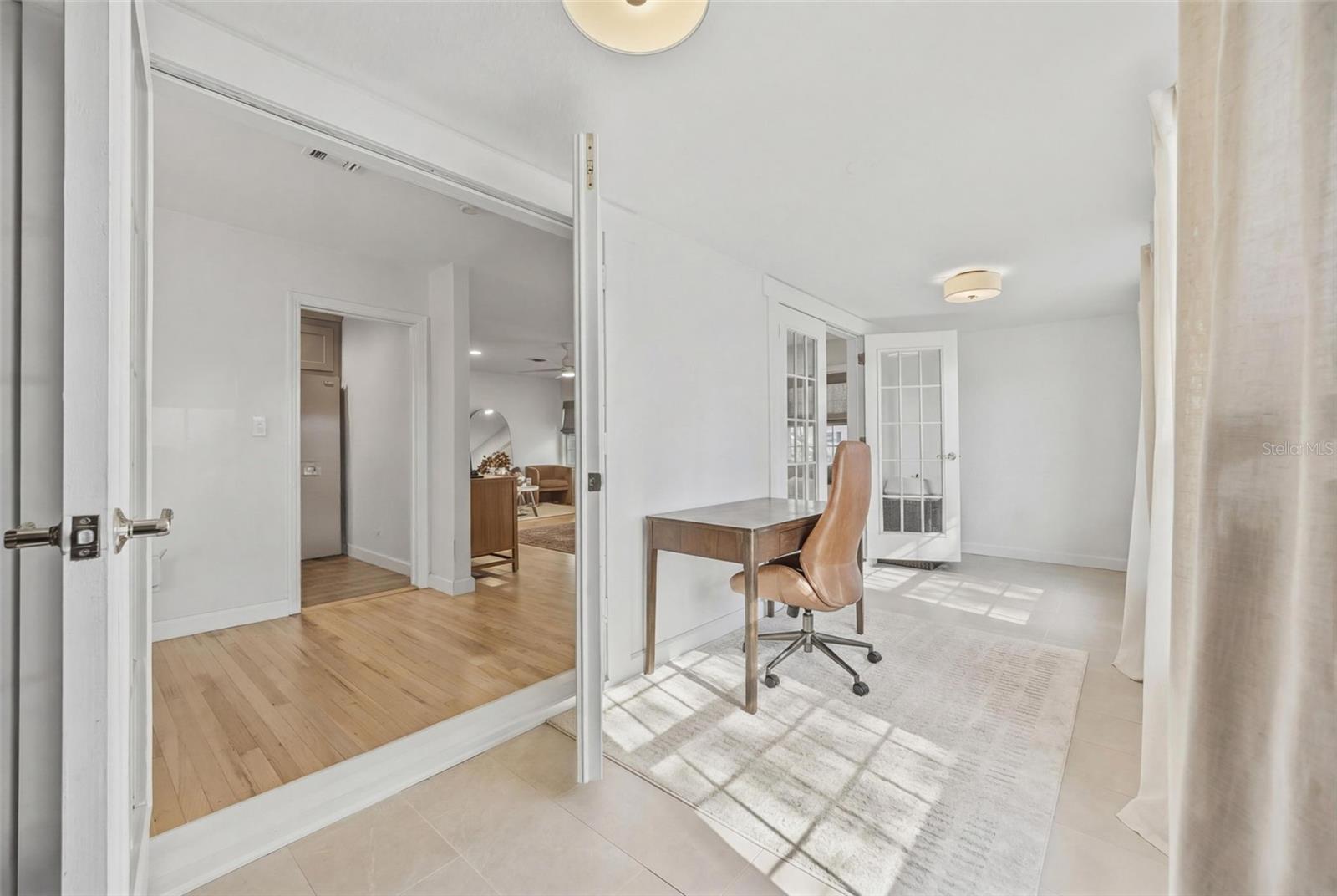 HYDE PARK - Residential