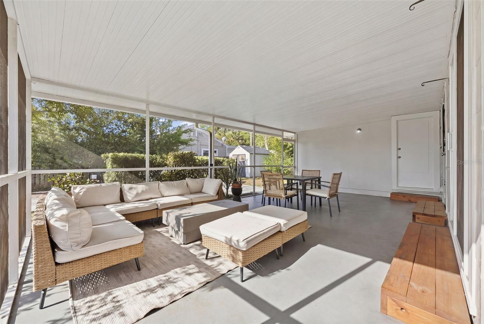 HYDE PARK - Residential