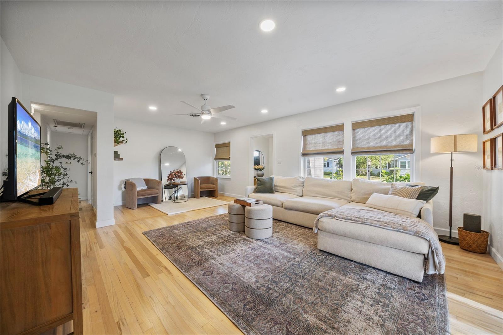 HYDE PARK - Residential