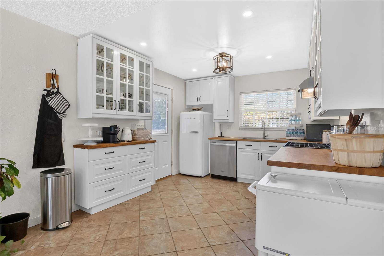 10431 KINGBROOK LANE