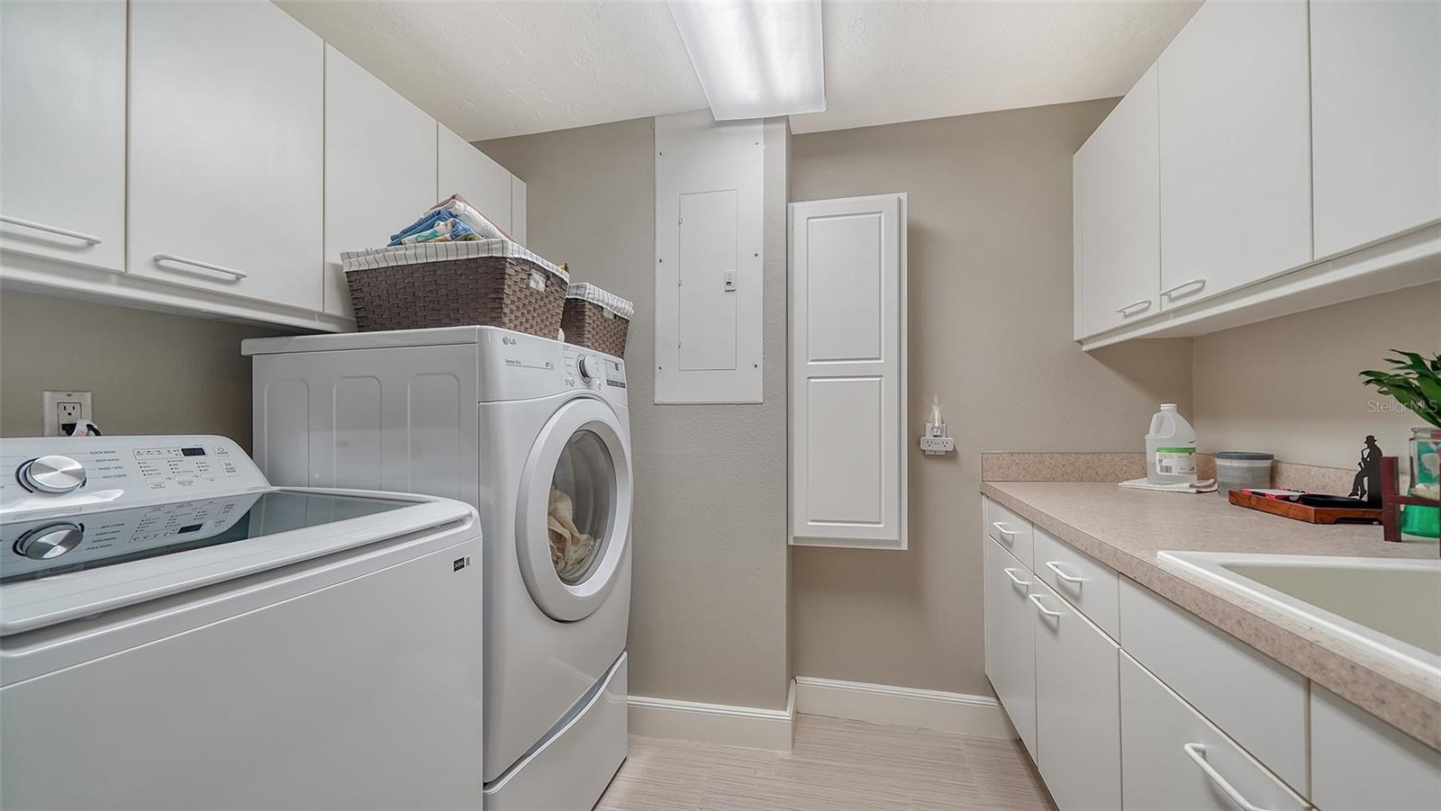 WATER CLUB 01 AT LONGBOAT KEY - Residential