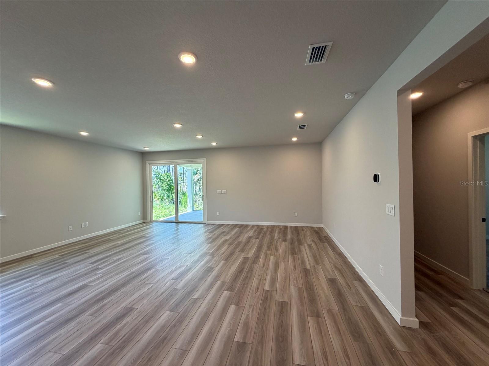 RESERVE EAST - Residential
