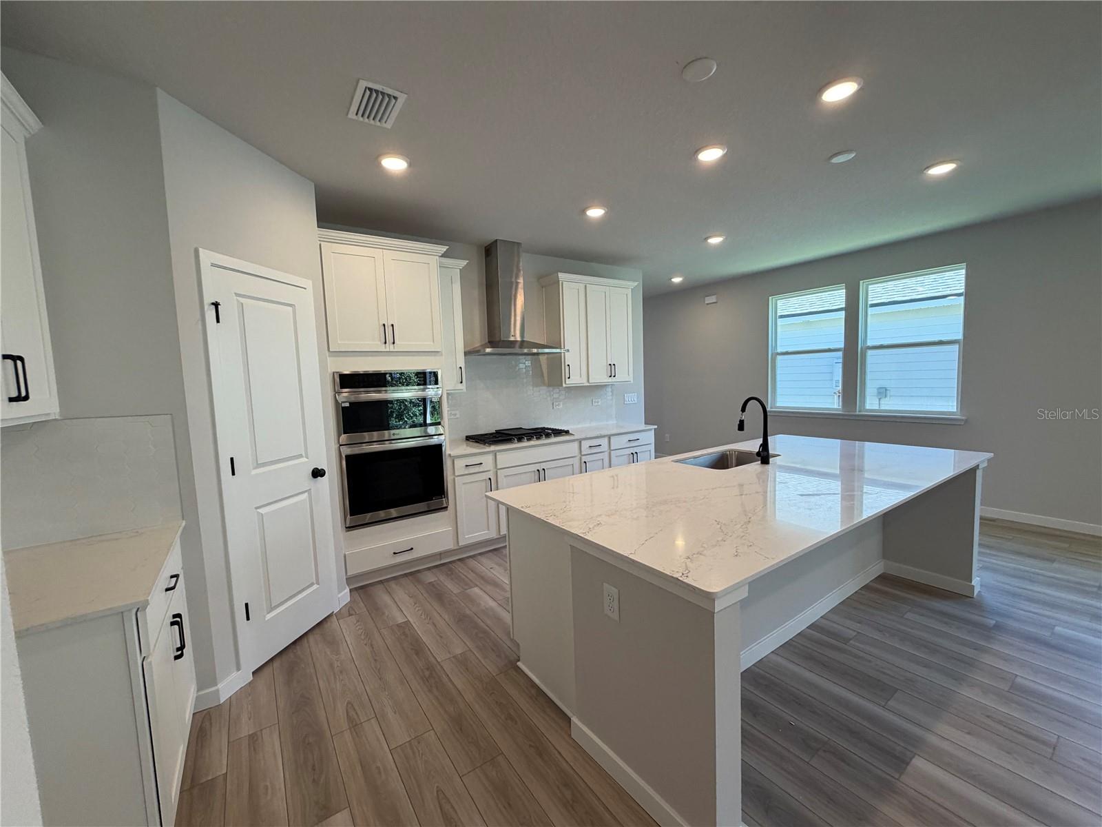 RESERVE EAST - Residential