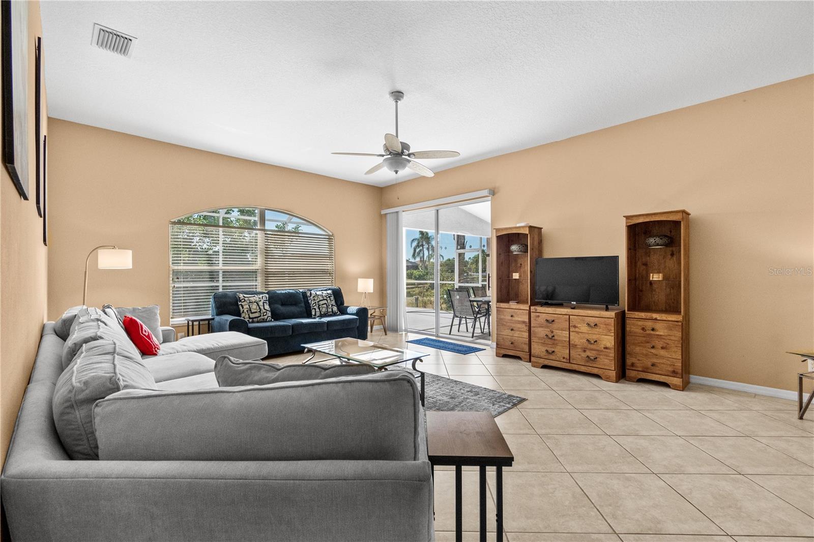 SABAL HARBOUR PH IV - Residential