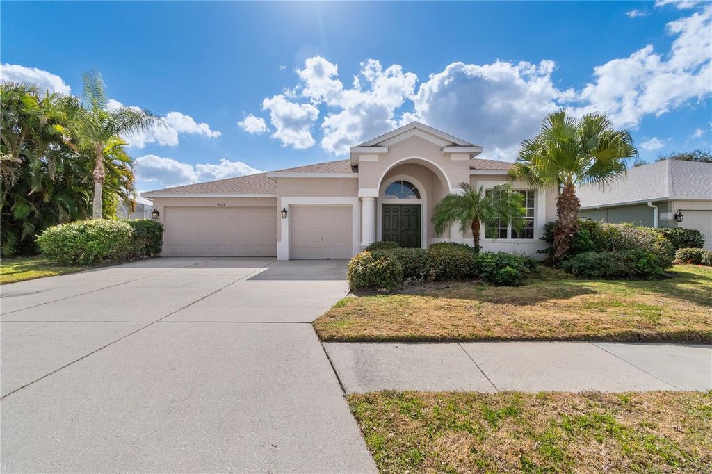 Photo of 4805 Bookelia Circle, Bradenton, FL 34203 (MLS # A4679080)