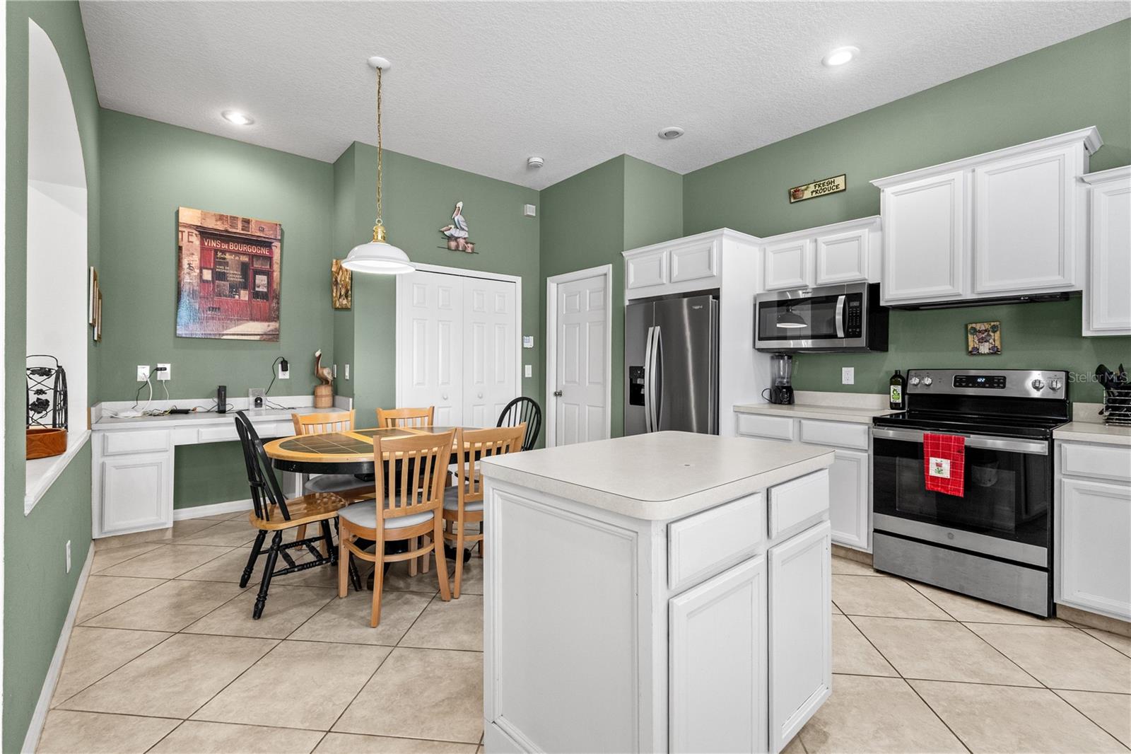 SABAL HARBOUR PH IV - Residential