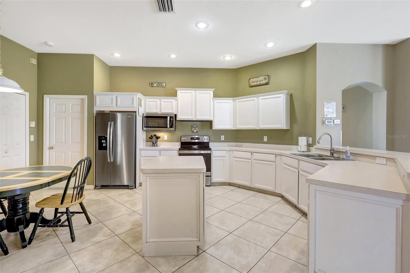 SABAL HARBOUR PH IV - Residential