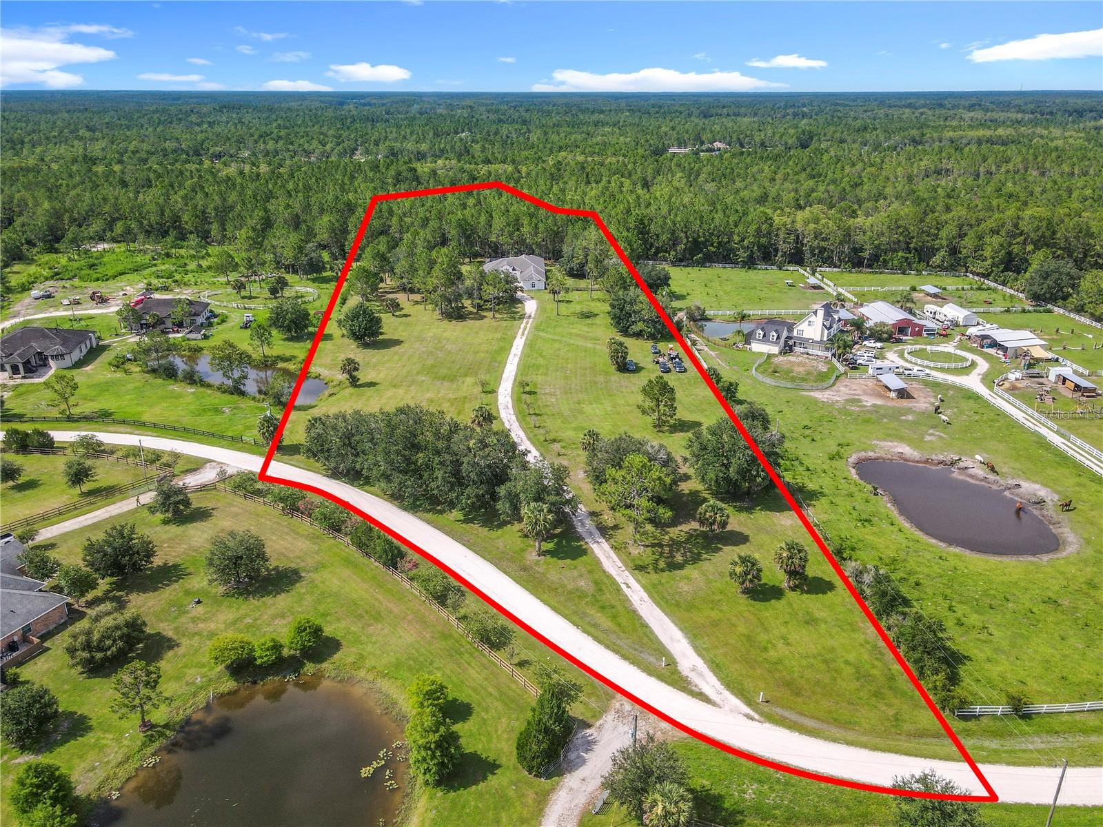 389 EQUESTRIANS WAY