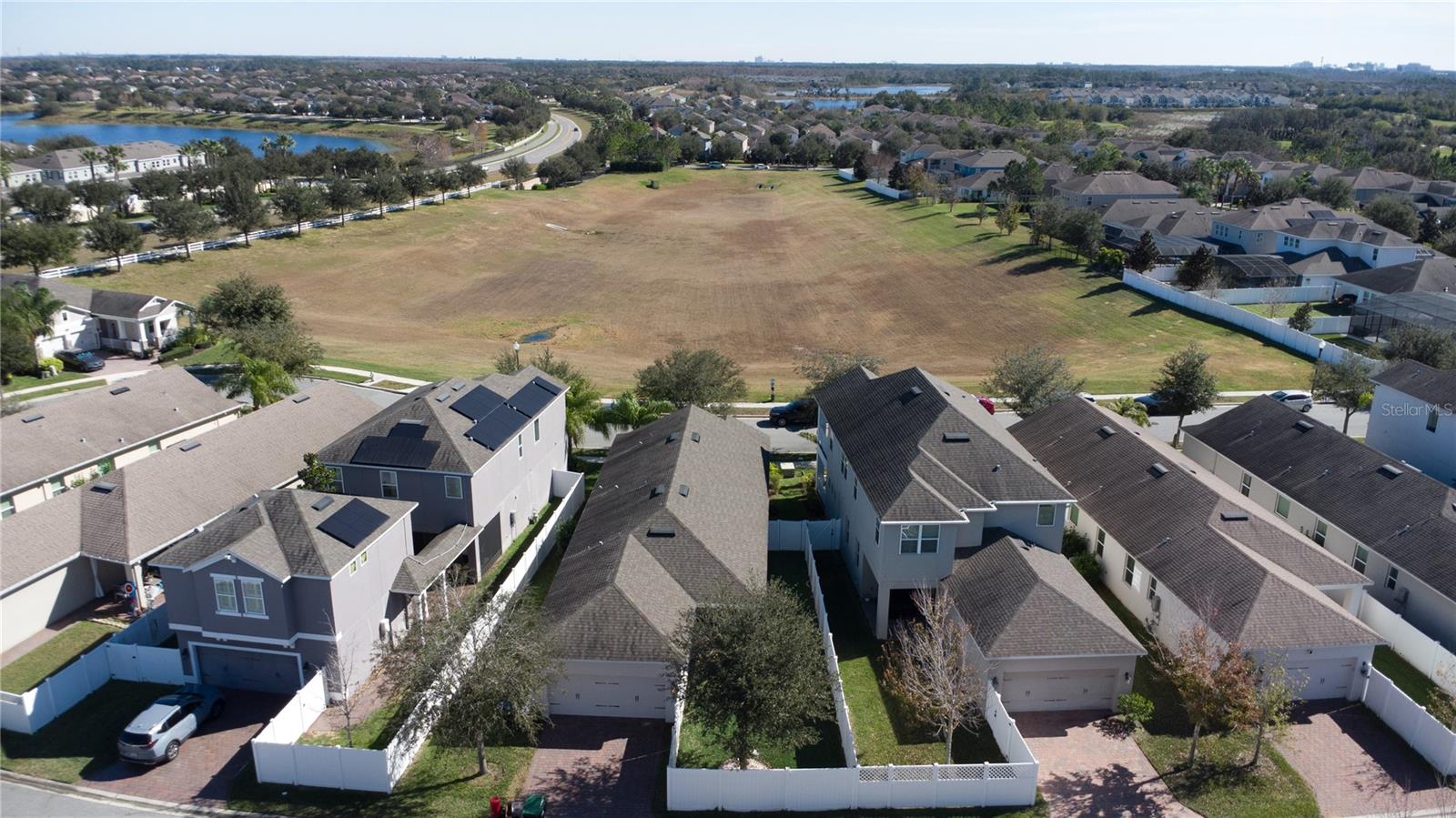 SUMMERLAKE - Residential