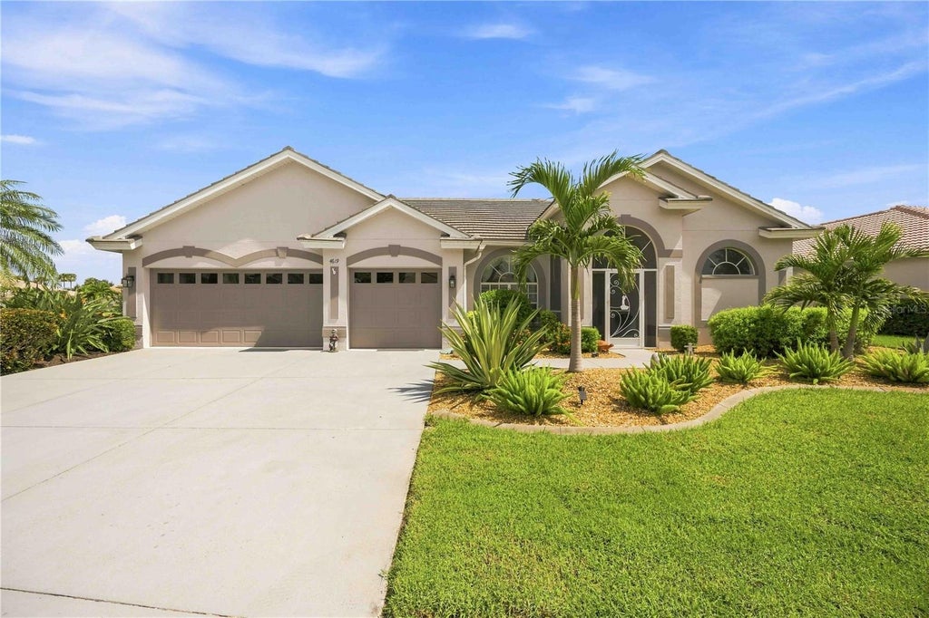 Photo of 4619 Chase Oaks Drive, Sarasota, FL 34241 (MLS # A4704623)