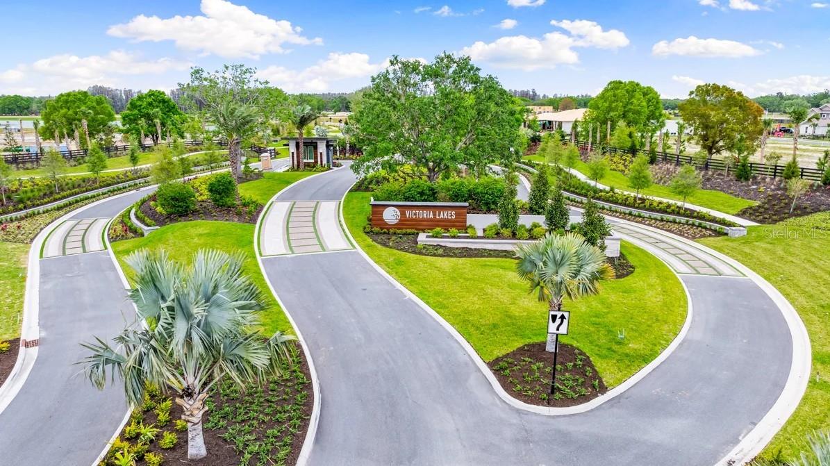 VICTORIA LAKES - Residential