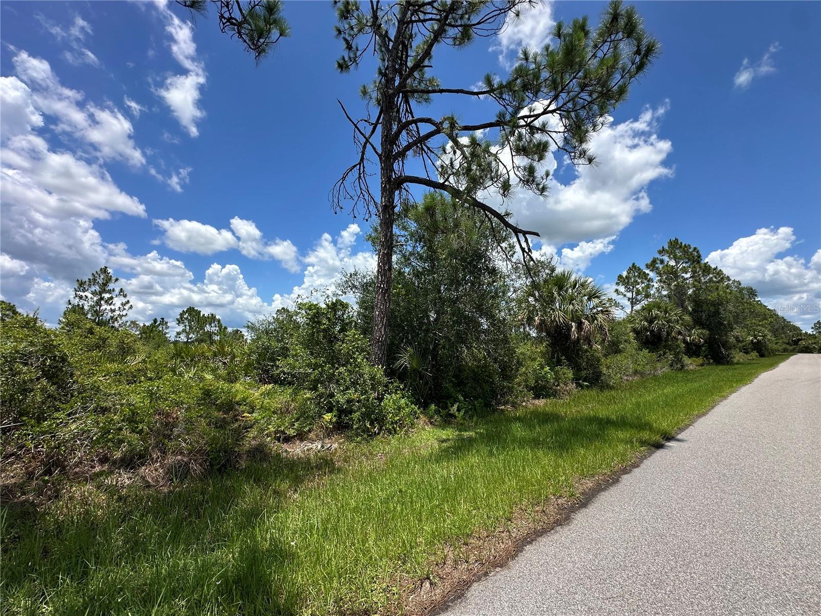 PORT CHARLOTTE SEC 047 - Land