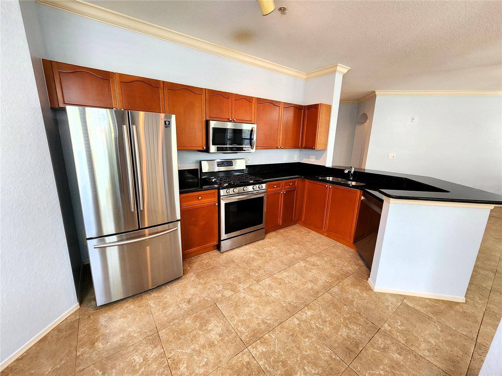 GRAND BELLAGIO AT BAYWATCH CONDO THE - Residential