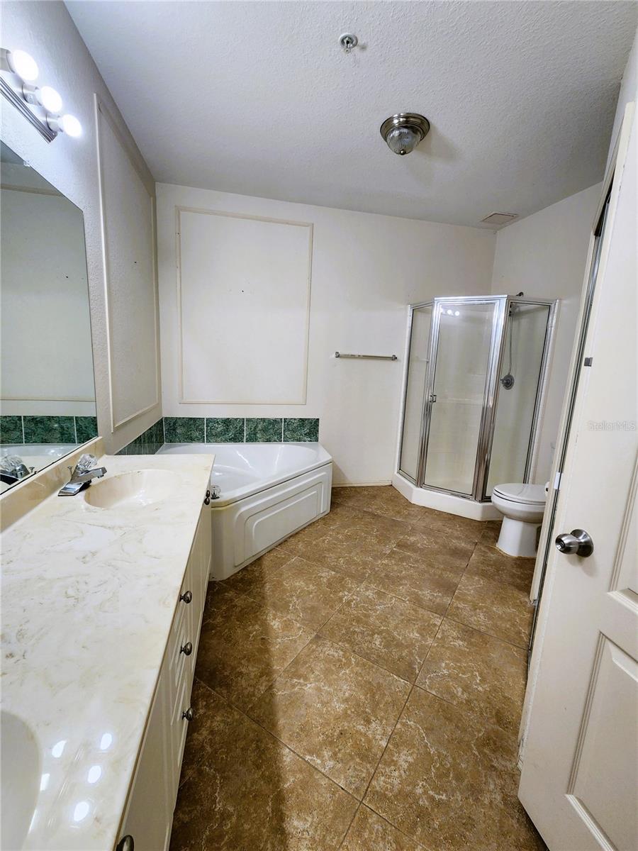 GRAND BELLAGIO AT BAYWATCH CONDO THE - Residential