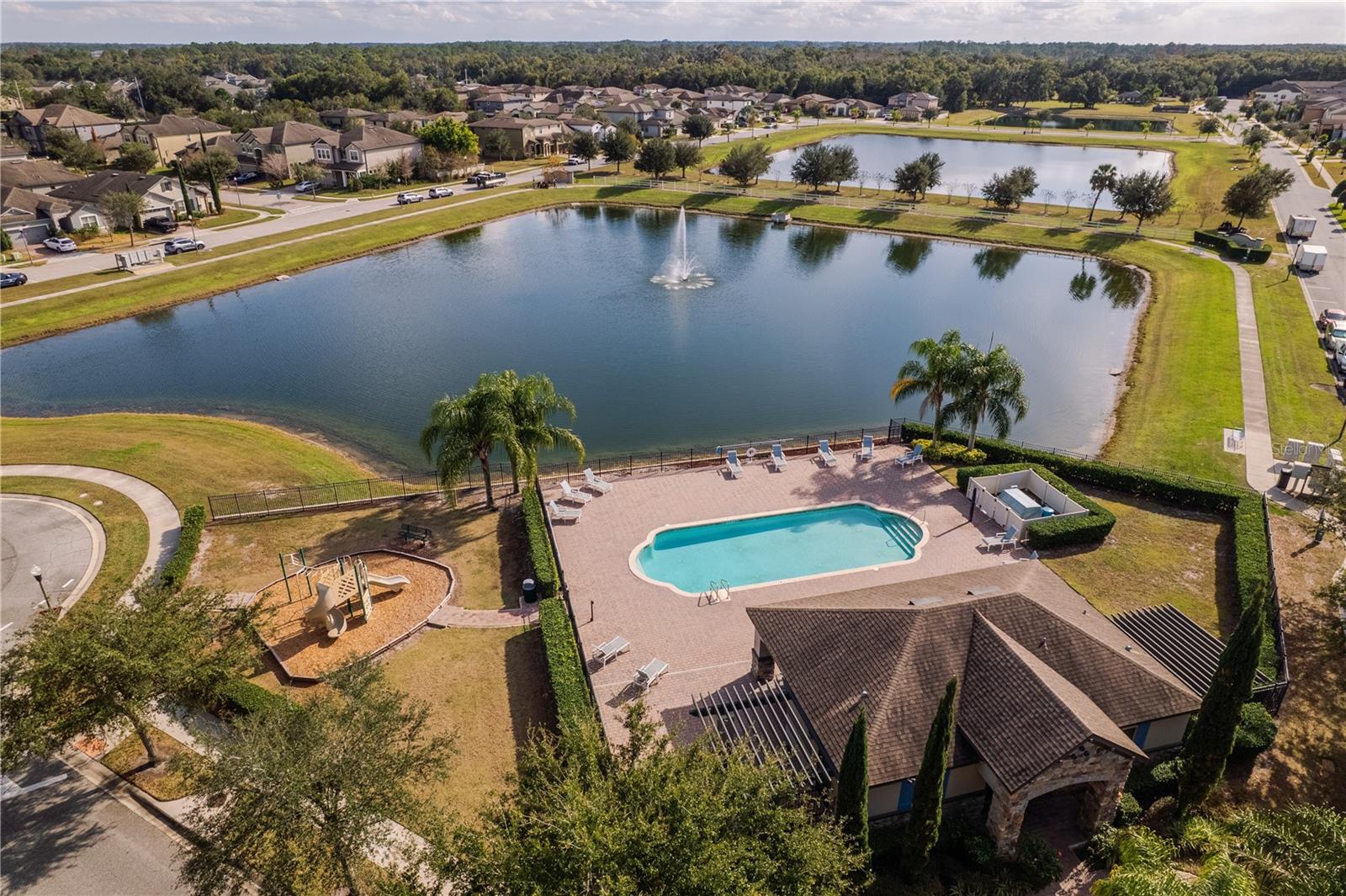 NARCOOSSEE VILLAGE PH 2 - Residential