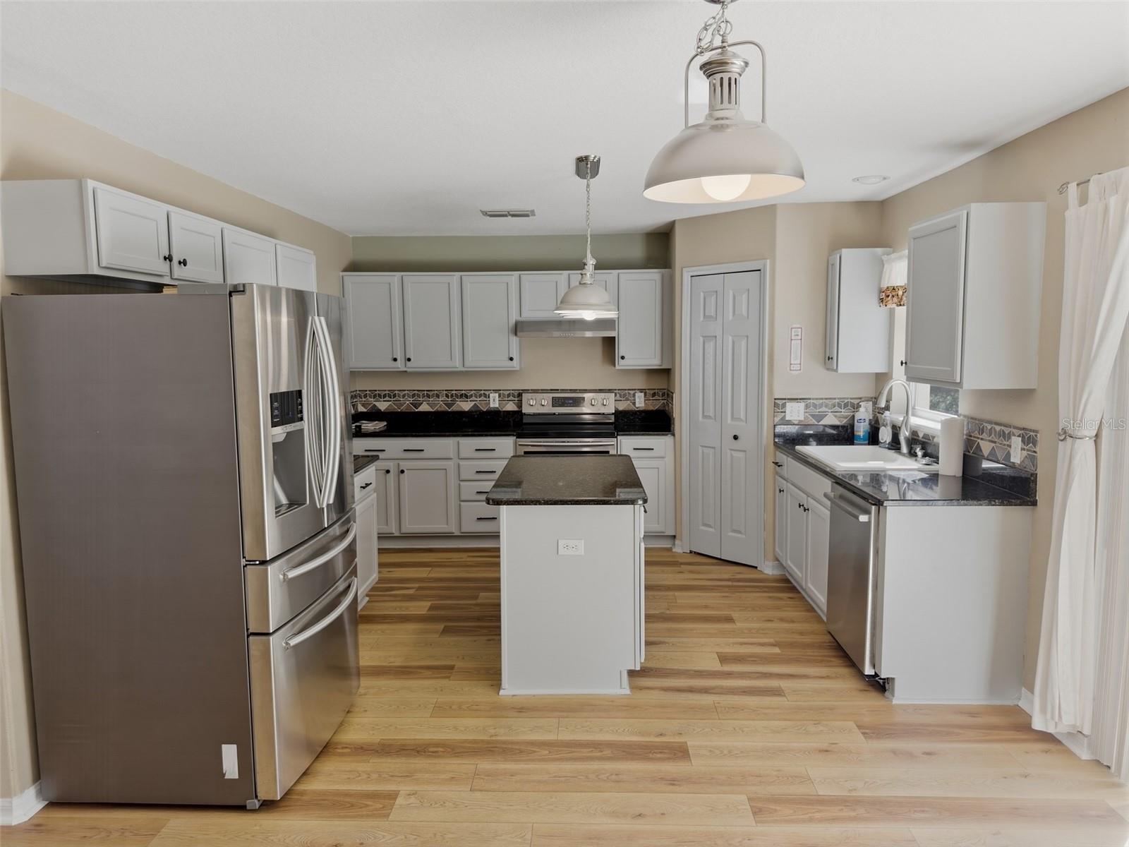 SPRING HILL - Residential