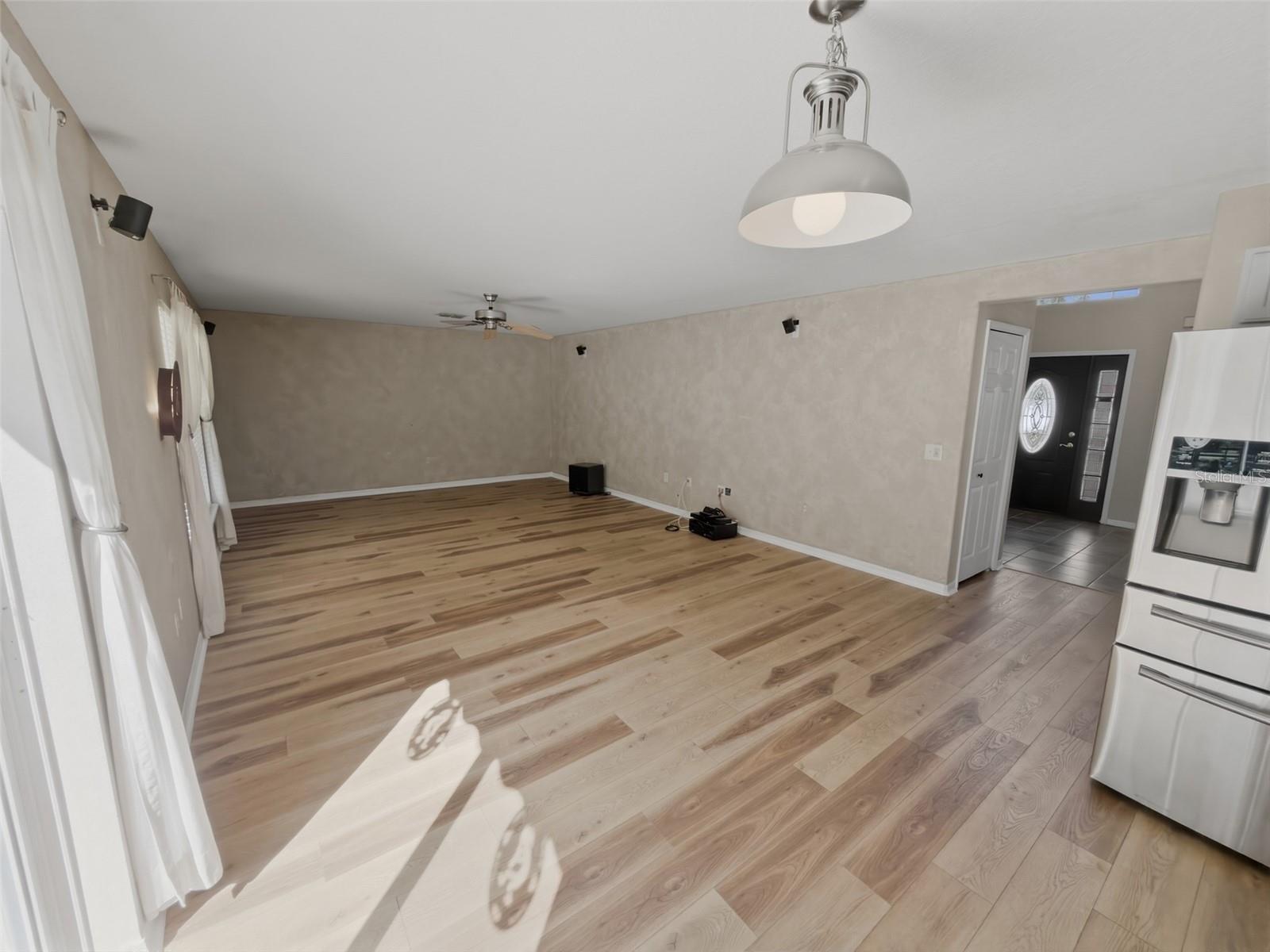 SPRING HILL - Residential