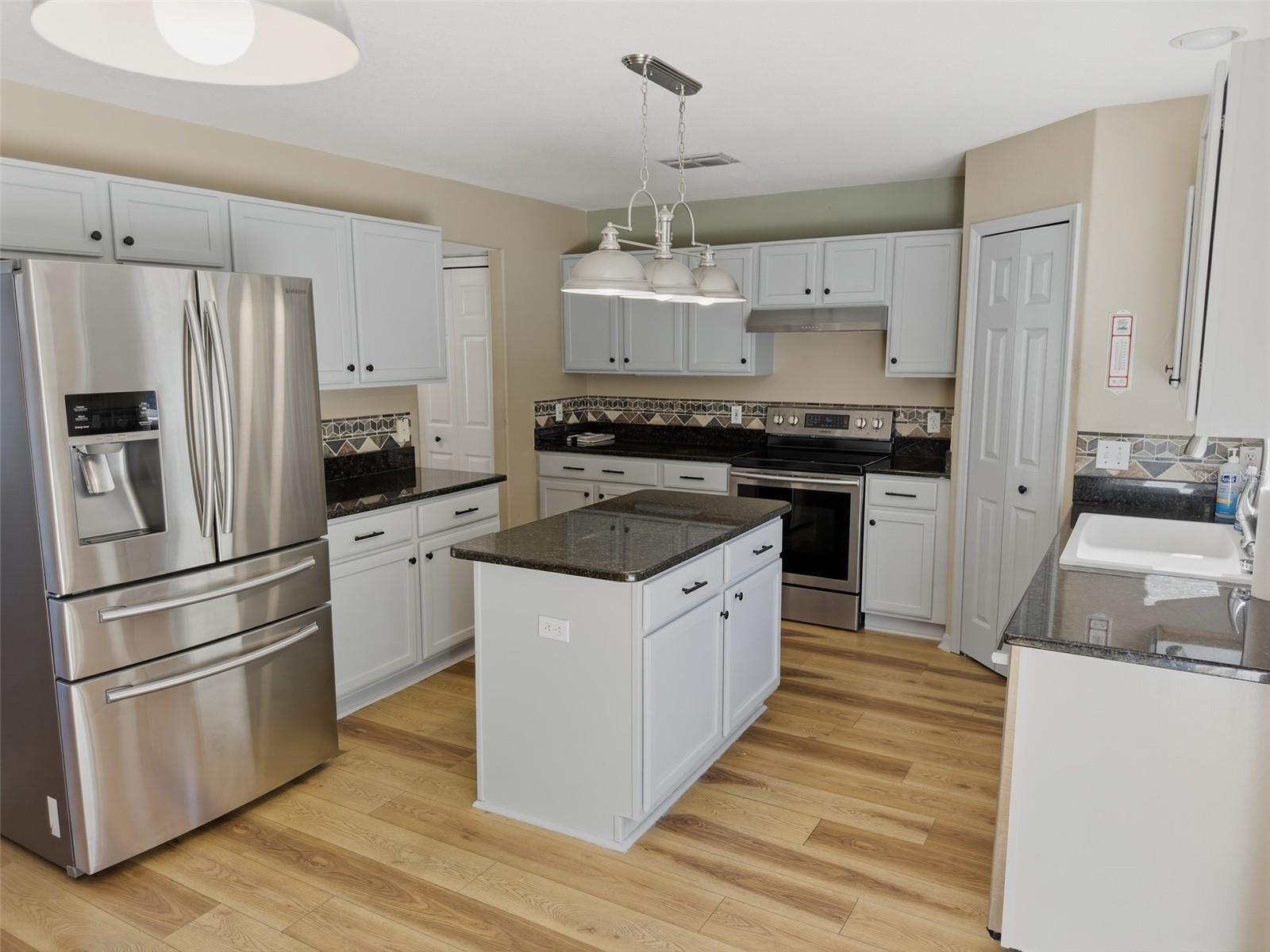 SPRING HILL - Residential