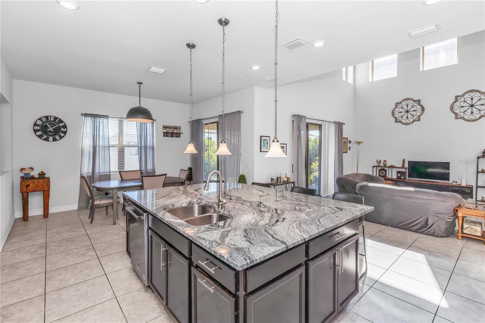 LAKE EMMA SOUND - Residential