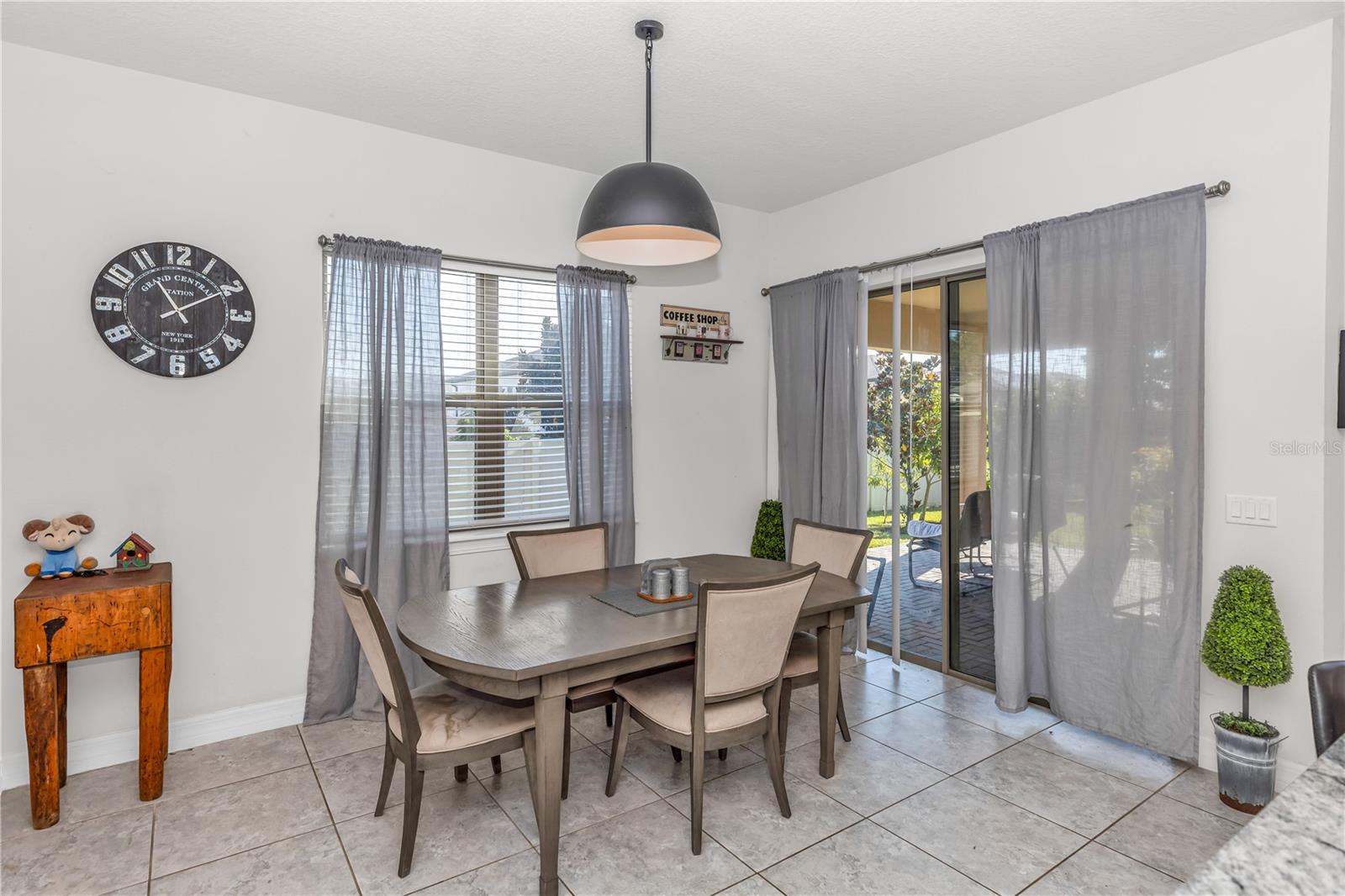 LAKE EMMA SOUND - Residential