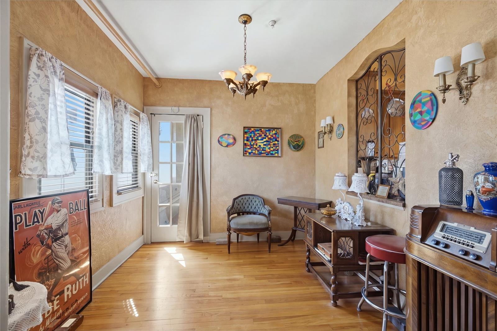130 4TH AVENUE N 702