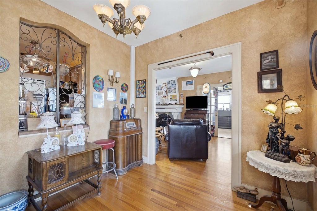 Photo of 130 4th Avenue N #702, St Petersburg, FL 33701 (MLS # A4708022)