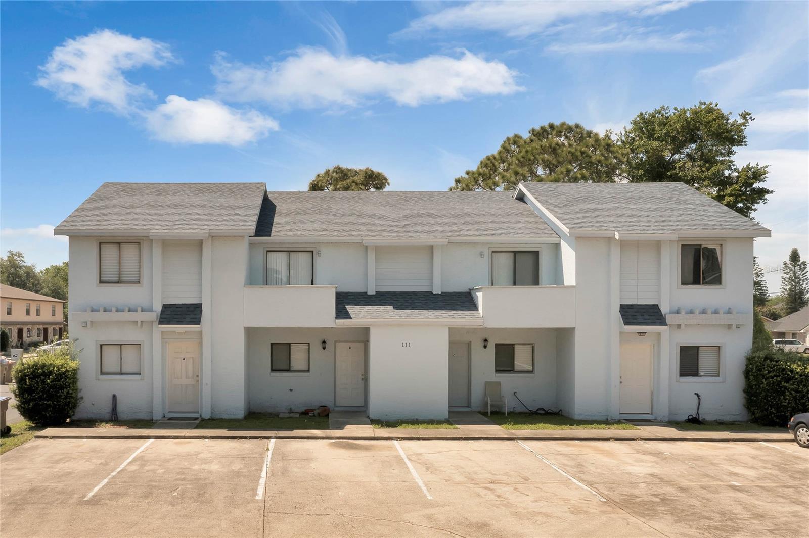 BUENAVENTURA LAKES UNIT 01 - Residential Lease