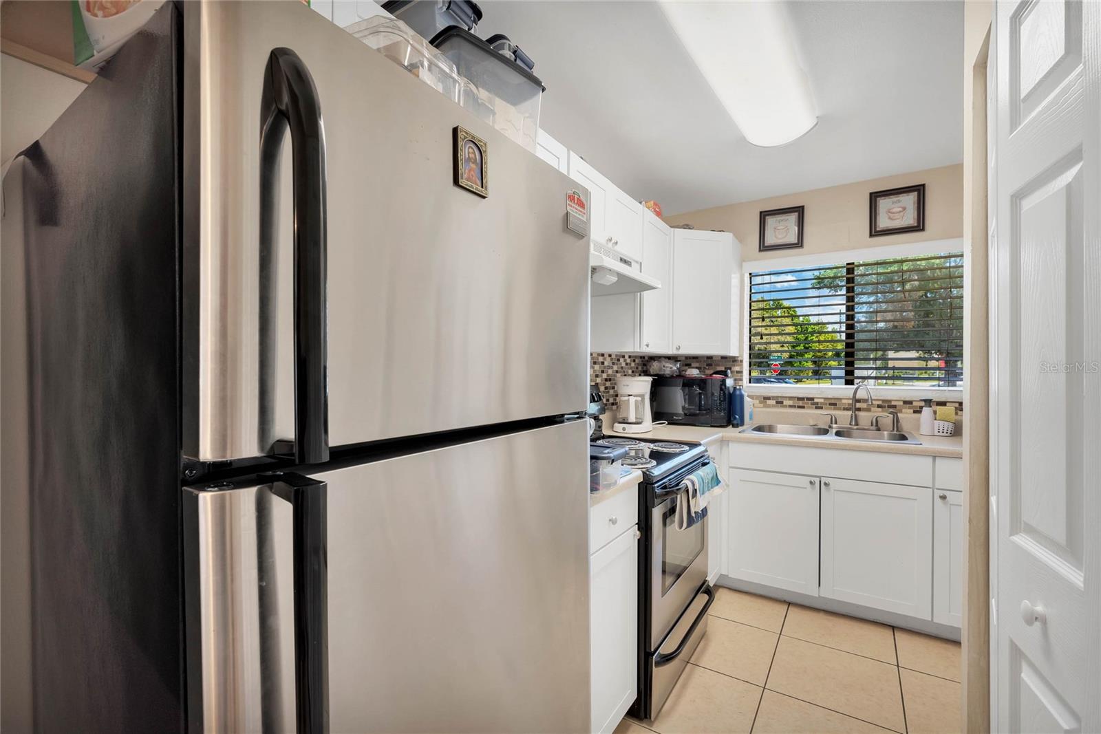 BUENAVENTURA LAKES UNIT 01 - Residential Lease