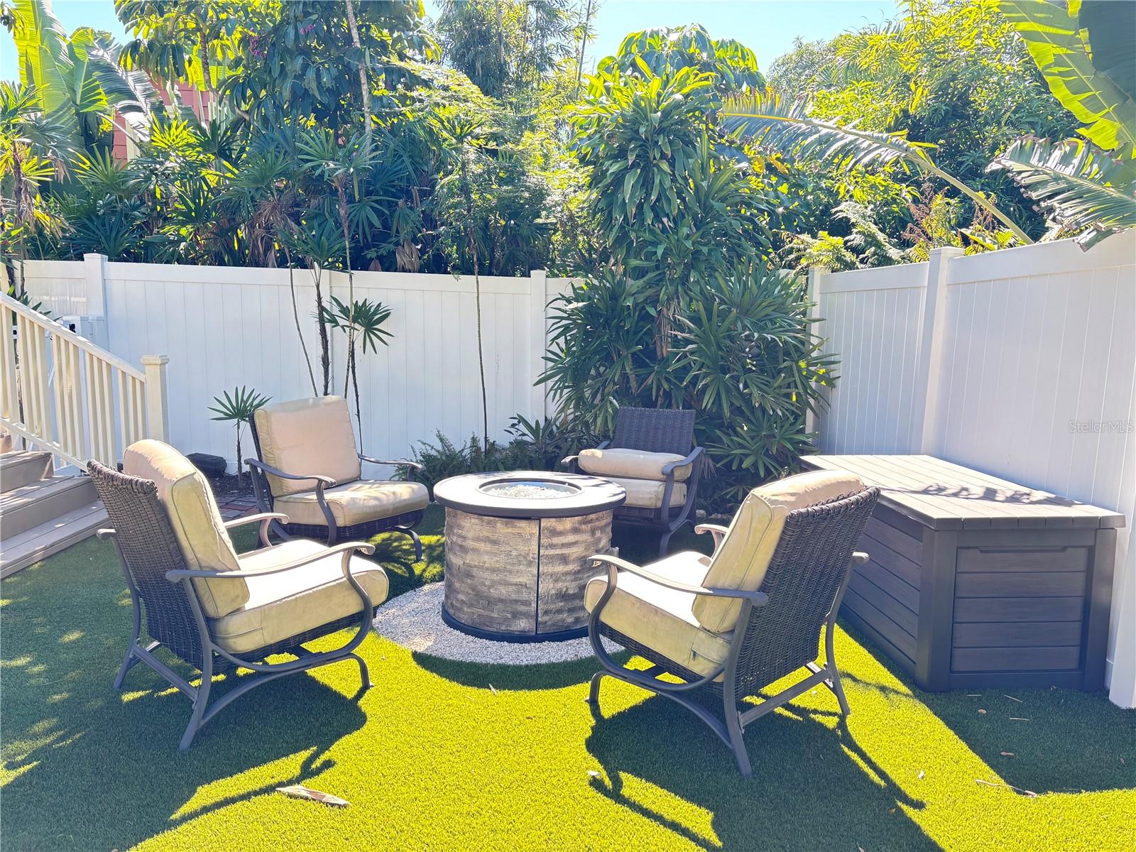 POS SUB OF BLKS G & H - Residential Lease