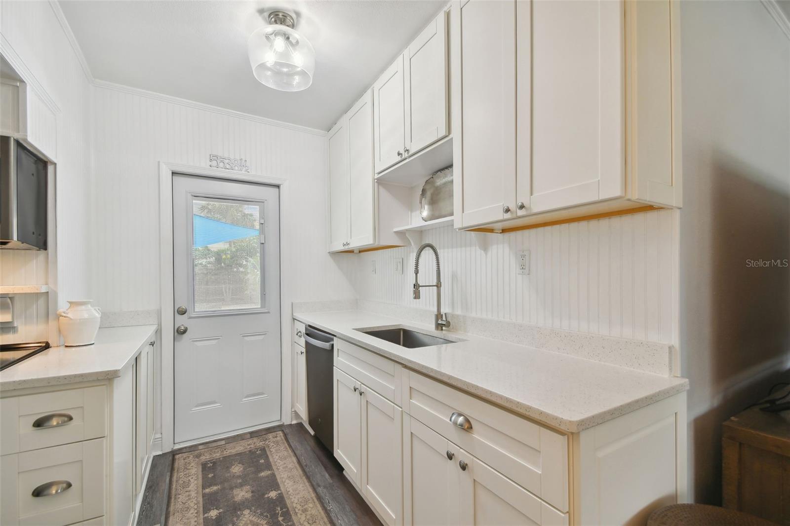 LONE PALM BEACH 4TH ADD - Residential