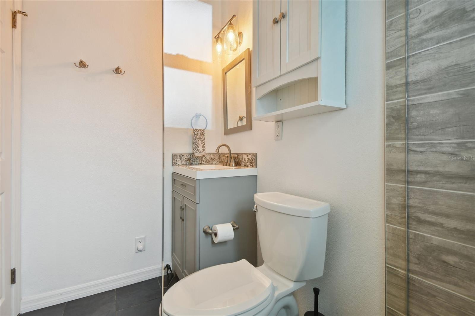 LONE PALM BEACH 4TH ADD - Residential