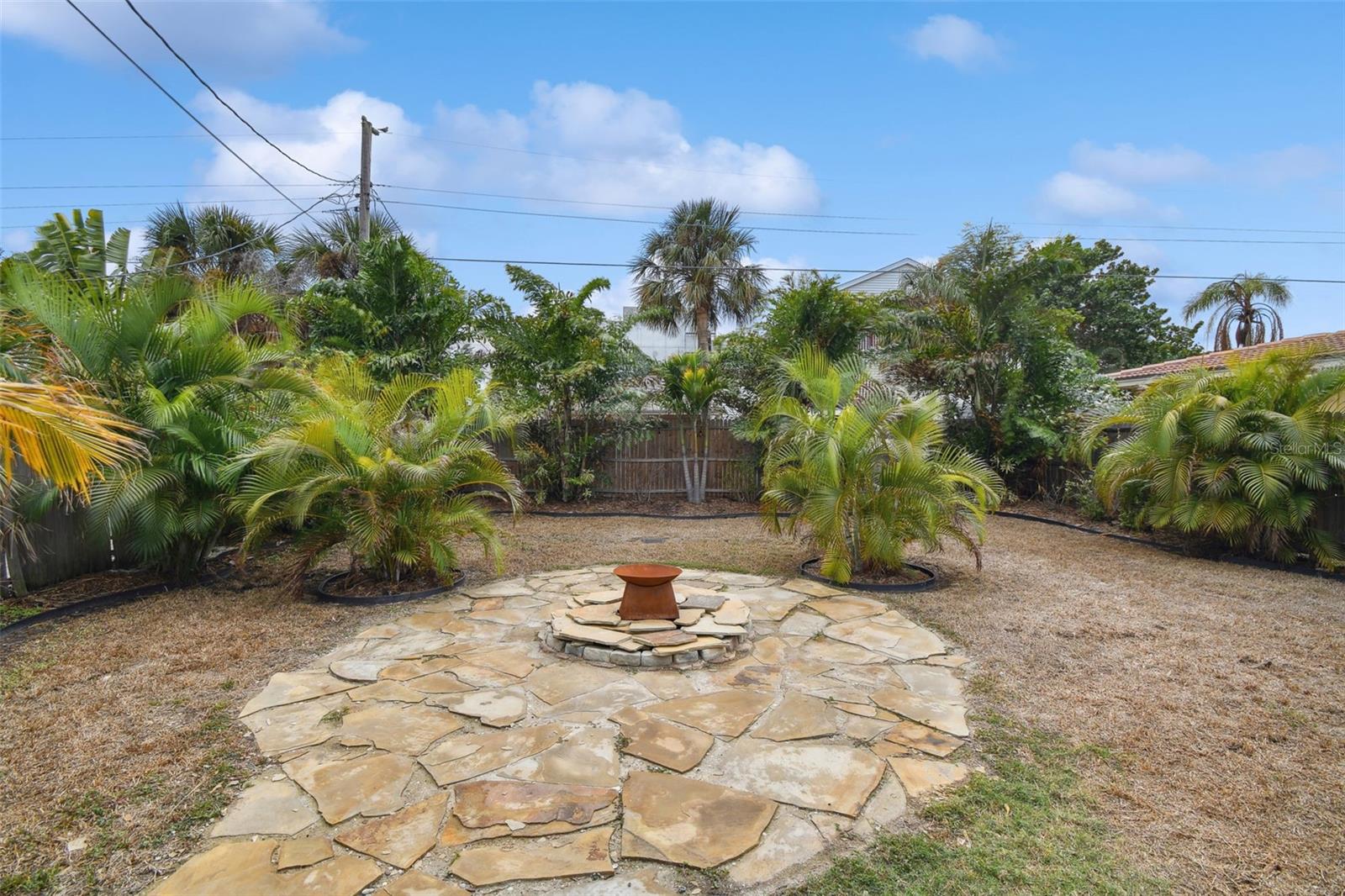 LONE PALM BEACH 4TH ADD - Residential