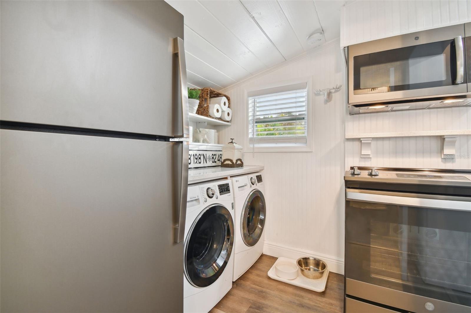 LONE PALM BEACH 4TH ADD - Residential