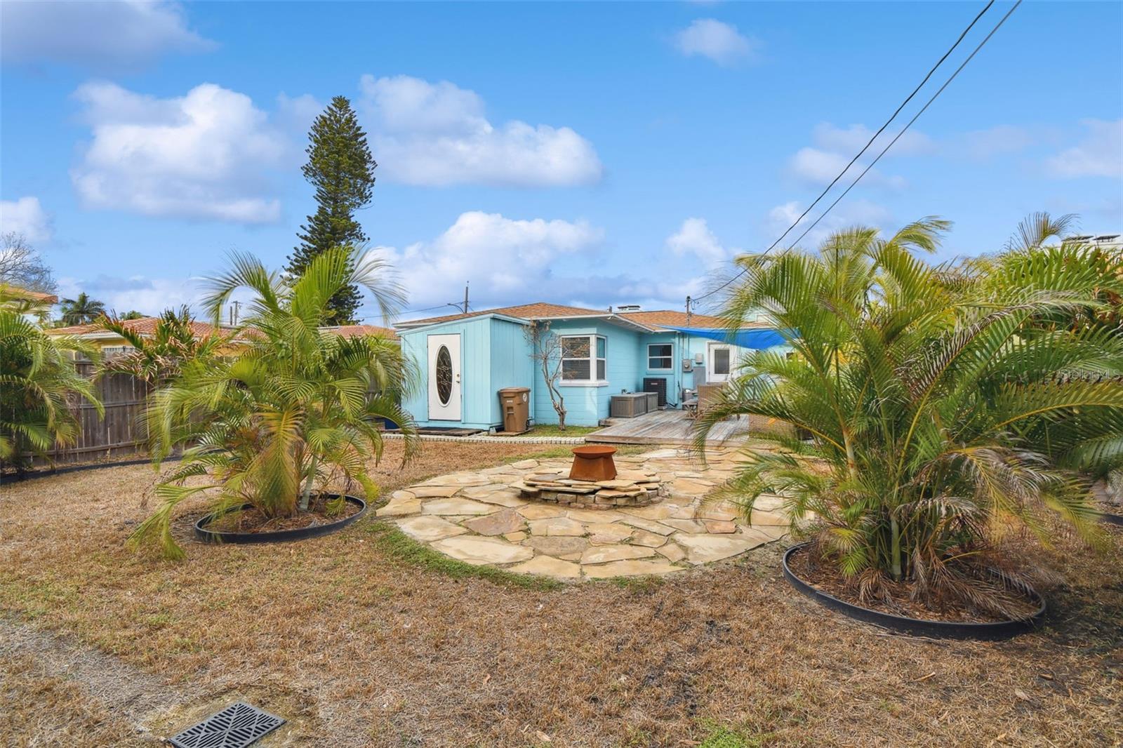 LONE PALM BEACH 4TH ADD - Residential