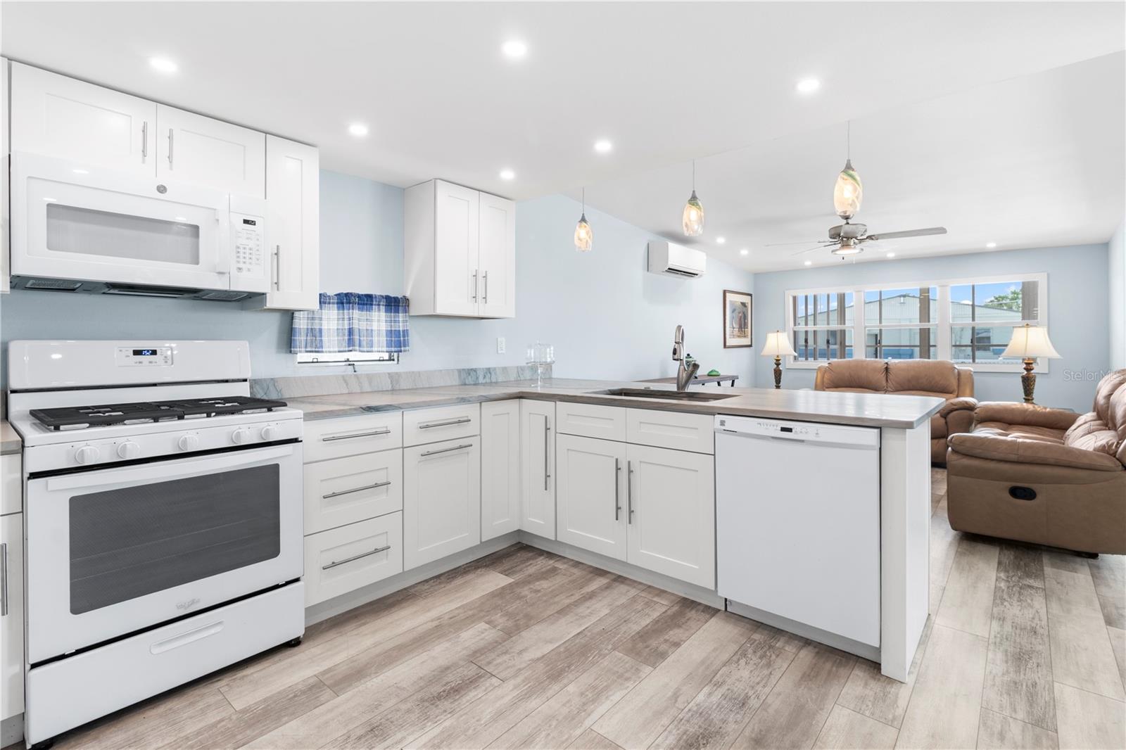 TROPIC ISLES MOBILE HOME ESTATES - Residential