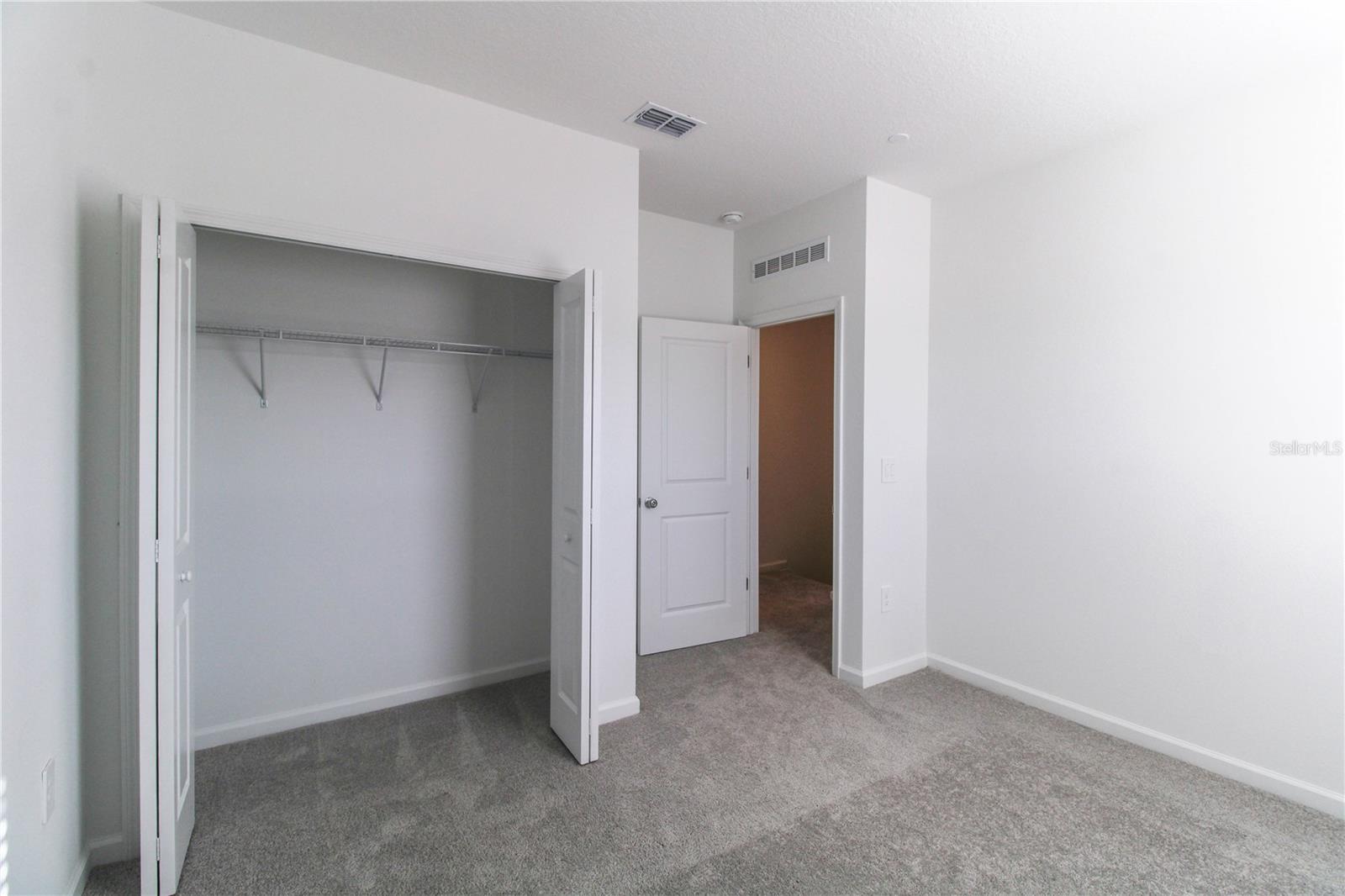 BRONSONS RIDGE 25 TH - Residential Lease