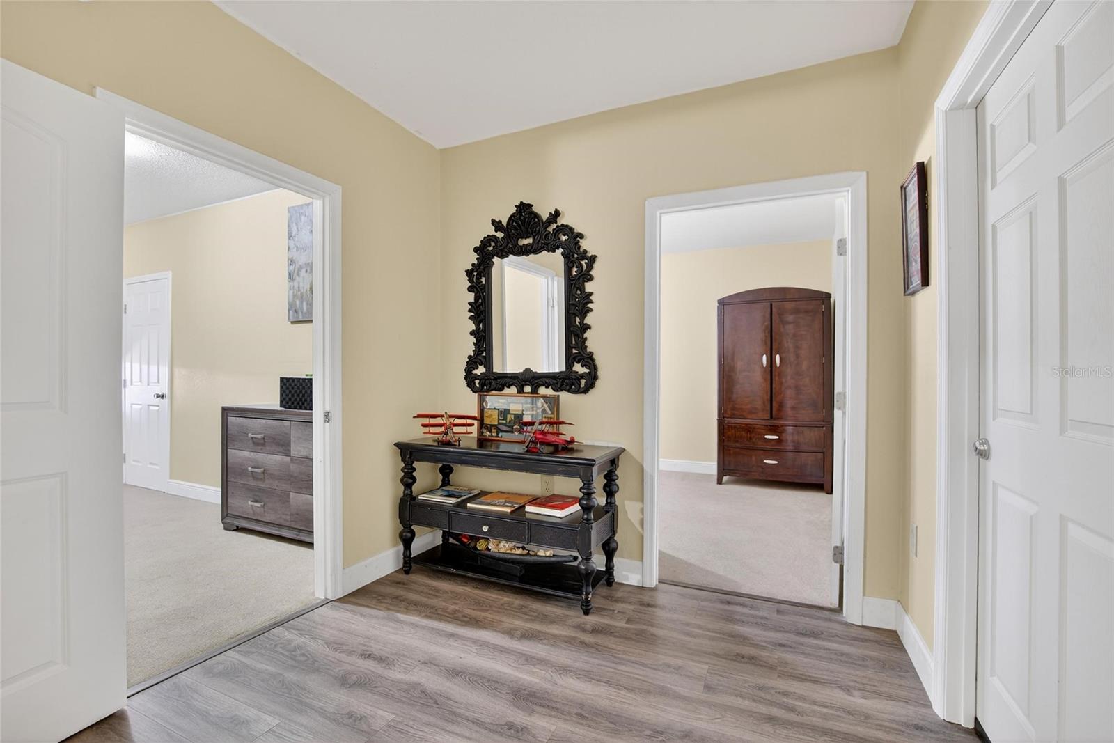 QUAIL HOLLOW VILLAGE - Residential Lease