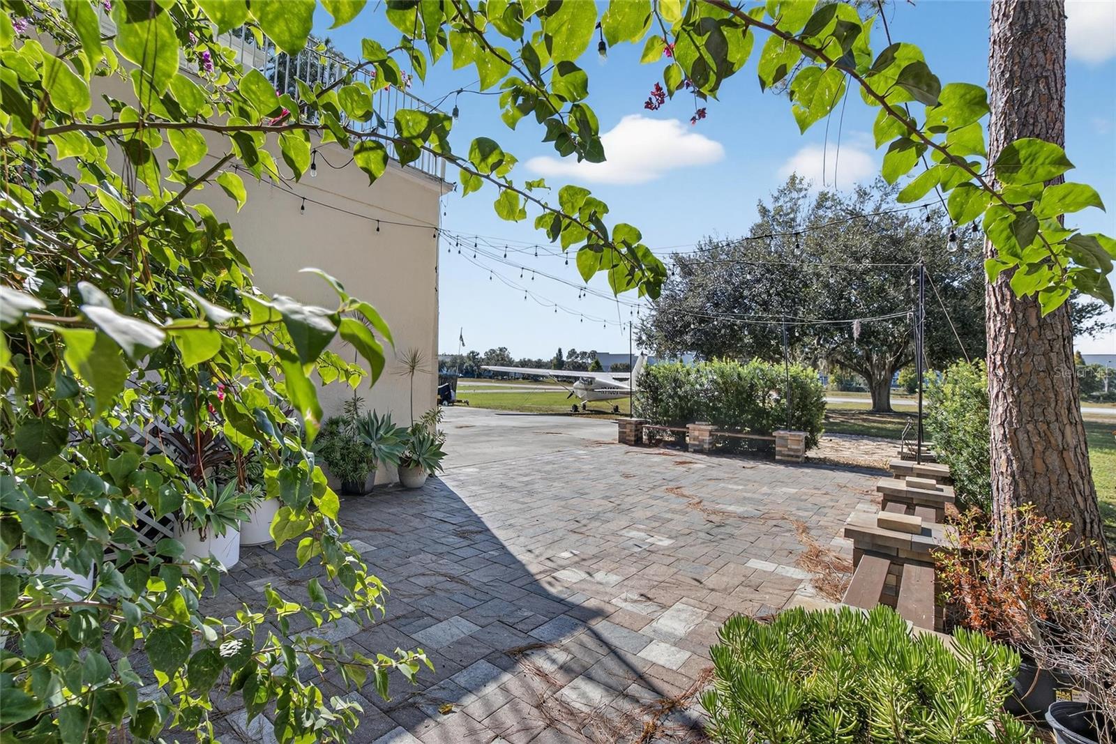 QUAIL HOLLOW VILLAGE - Residential Lease