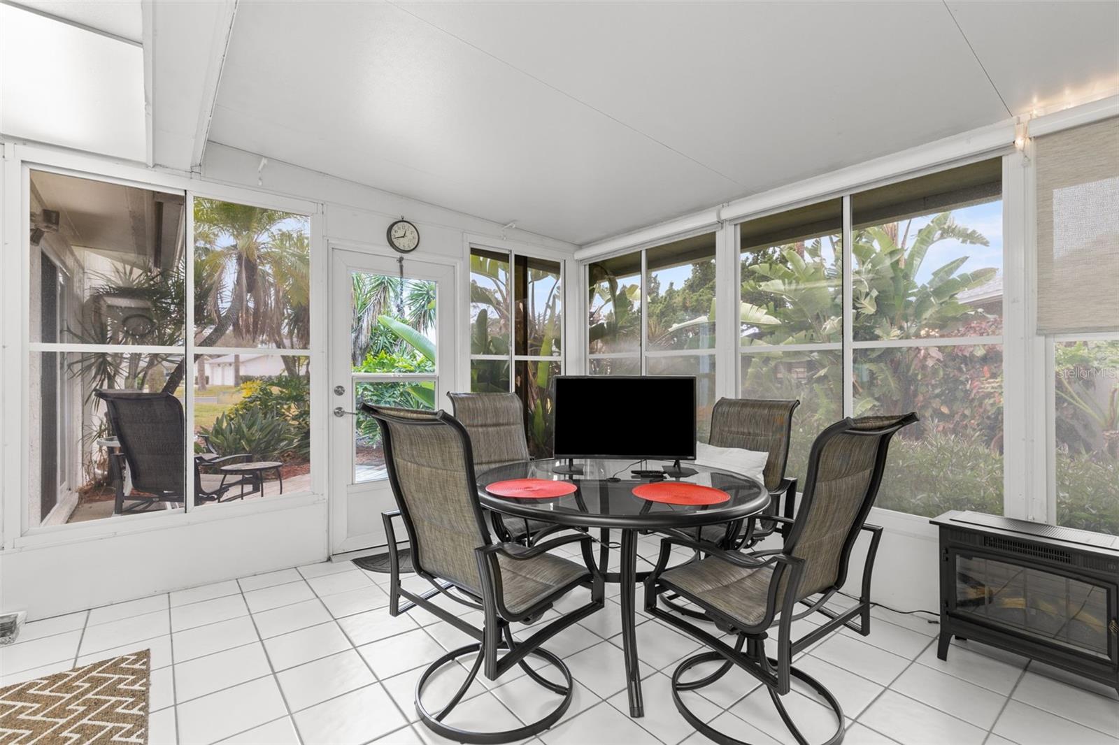 WEST SHORE VILLAGE SIX - Residential Lease