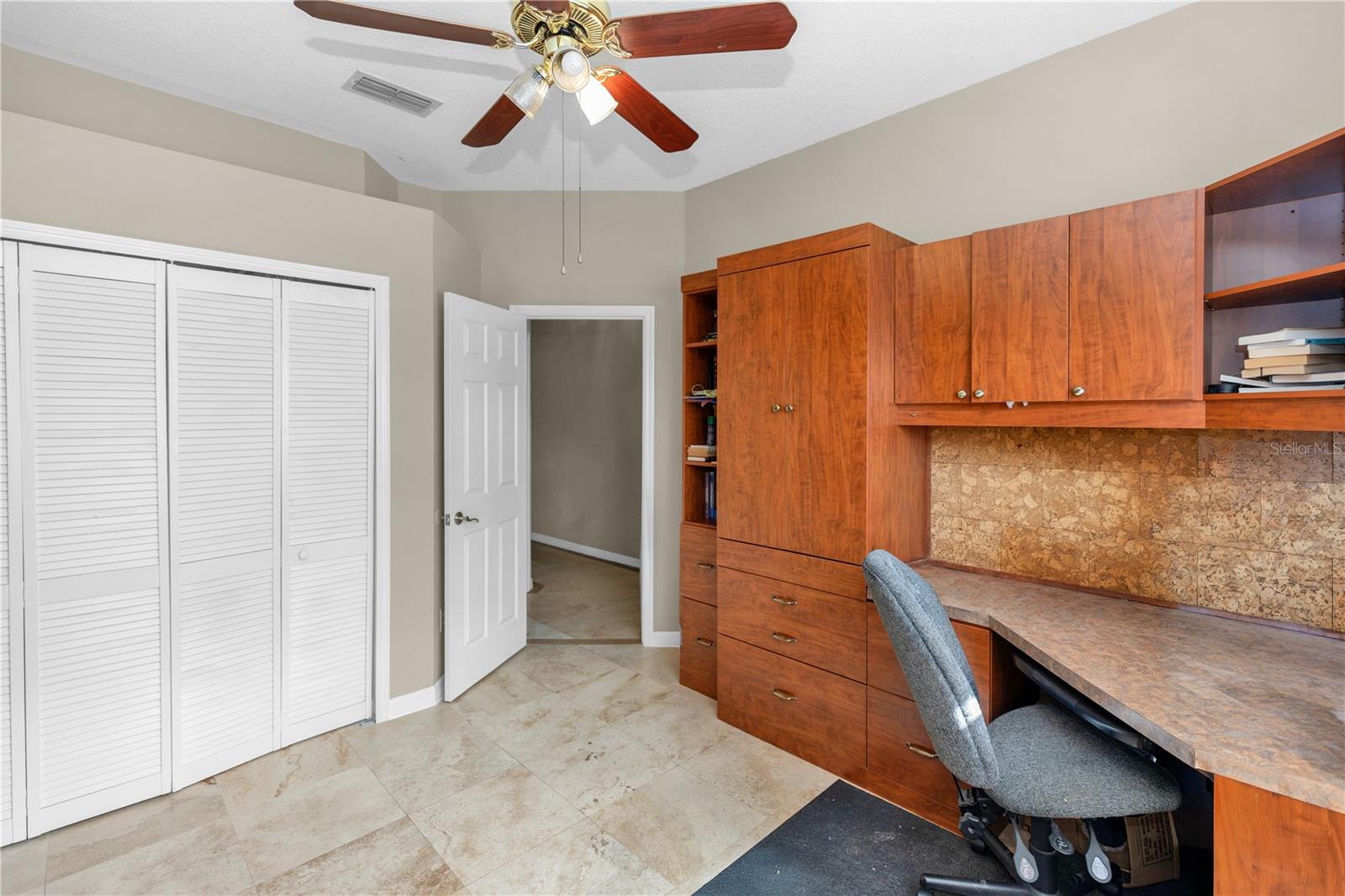 TWIN OAKS - Residential