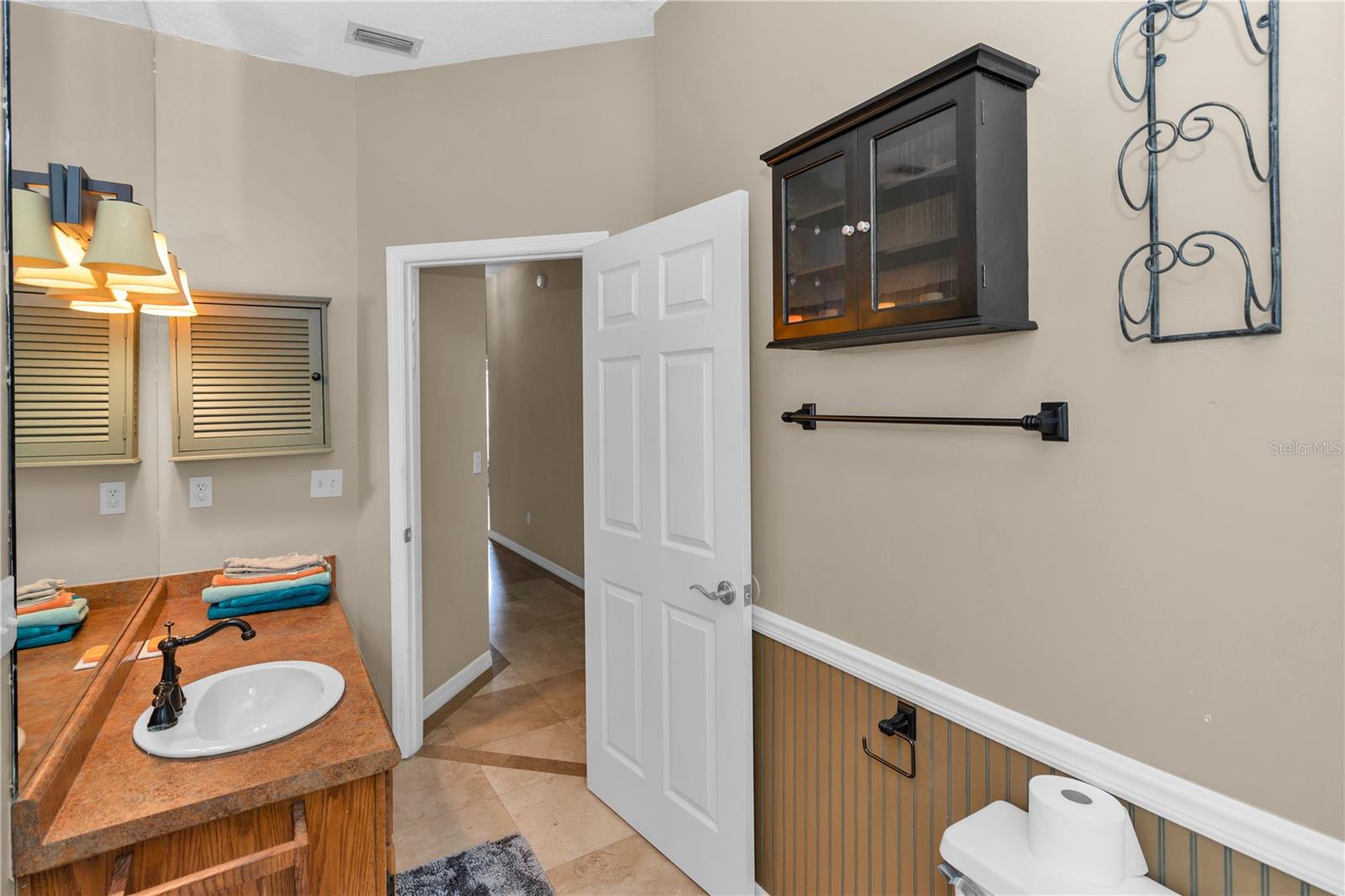 TWIN OAKS - Residential