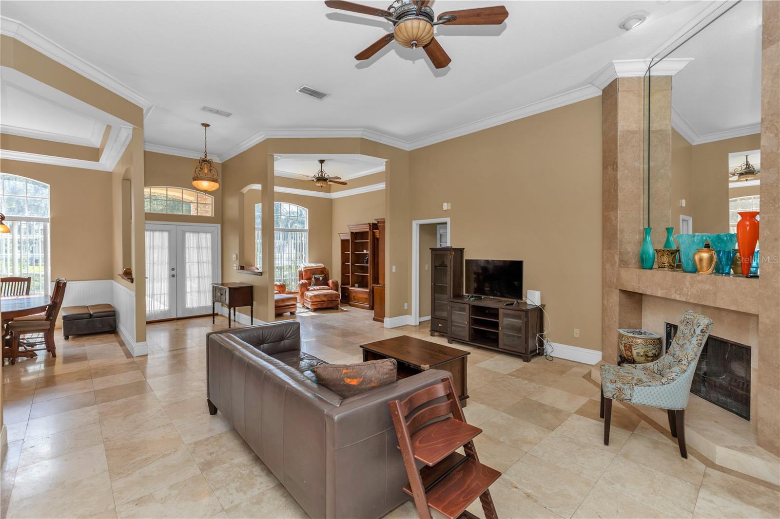 TWIN OAKS - Residential