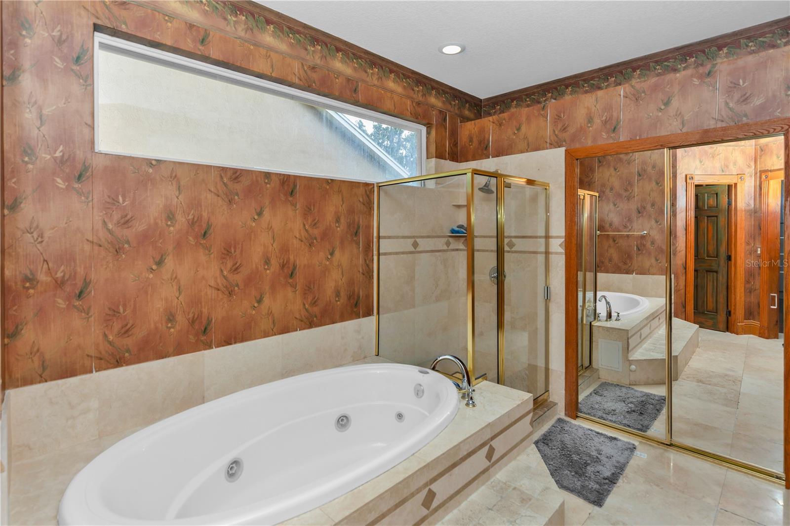TWIN OAKS - Residential