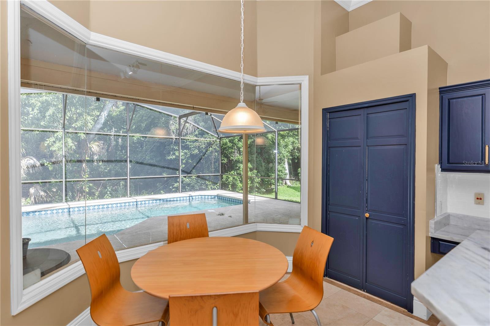 TWIN OAKS - Residential