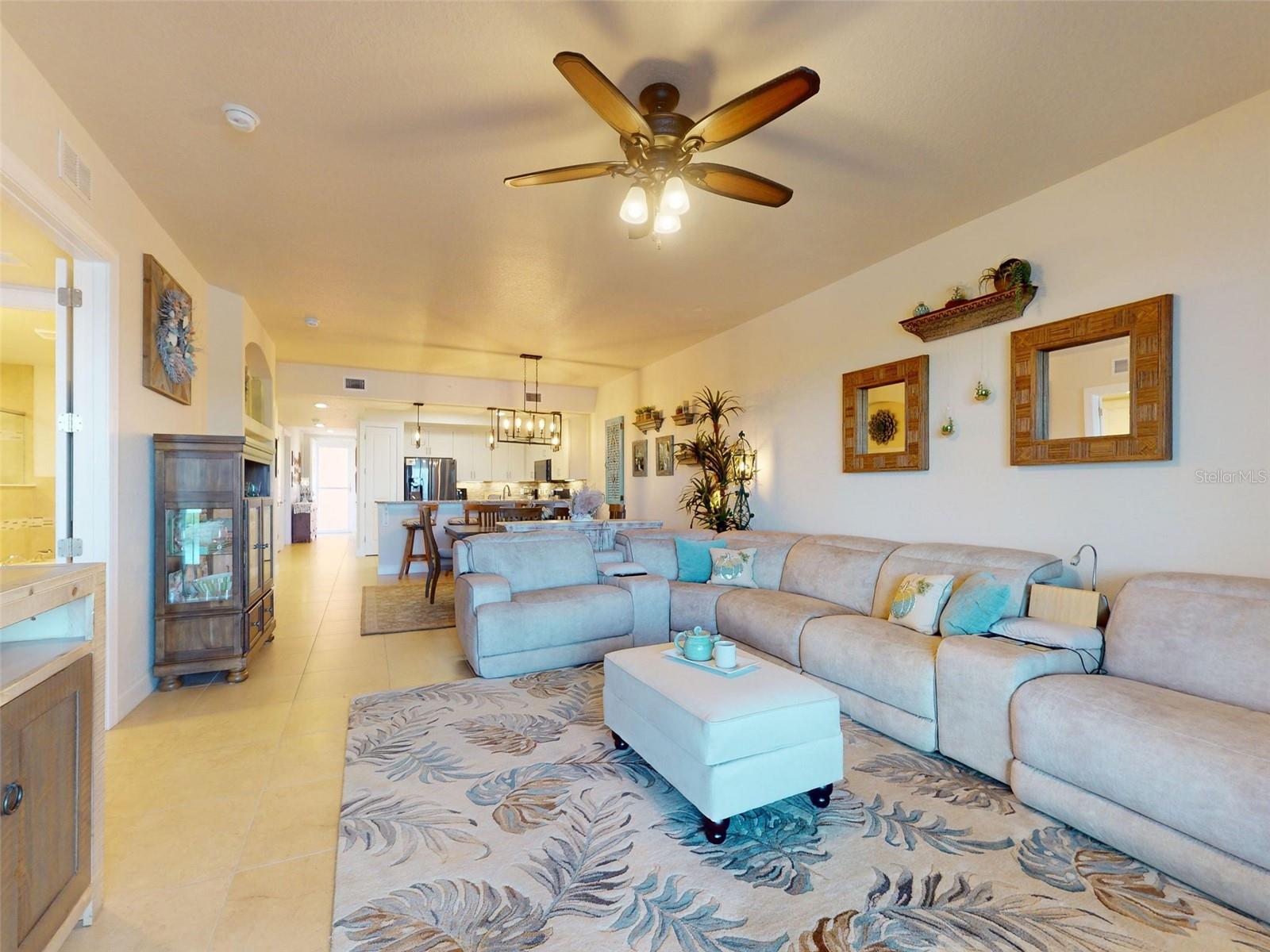 4 RIVERWALK DRIVE 304