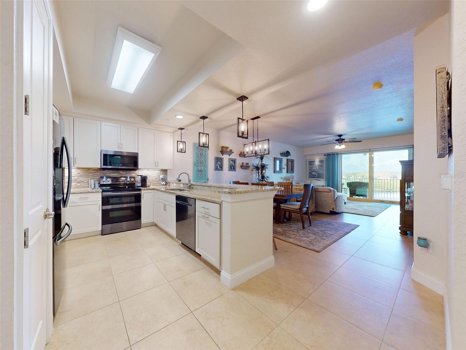 4 RIVERWALK DRIVE 304