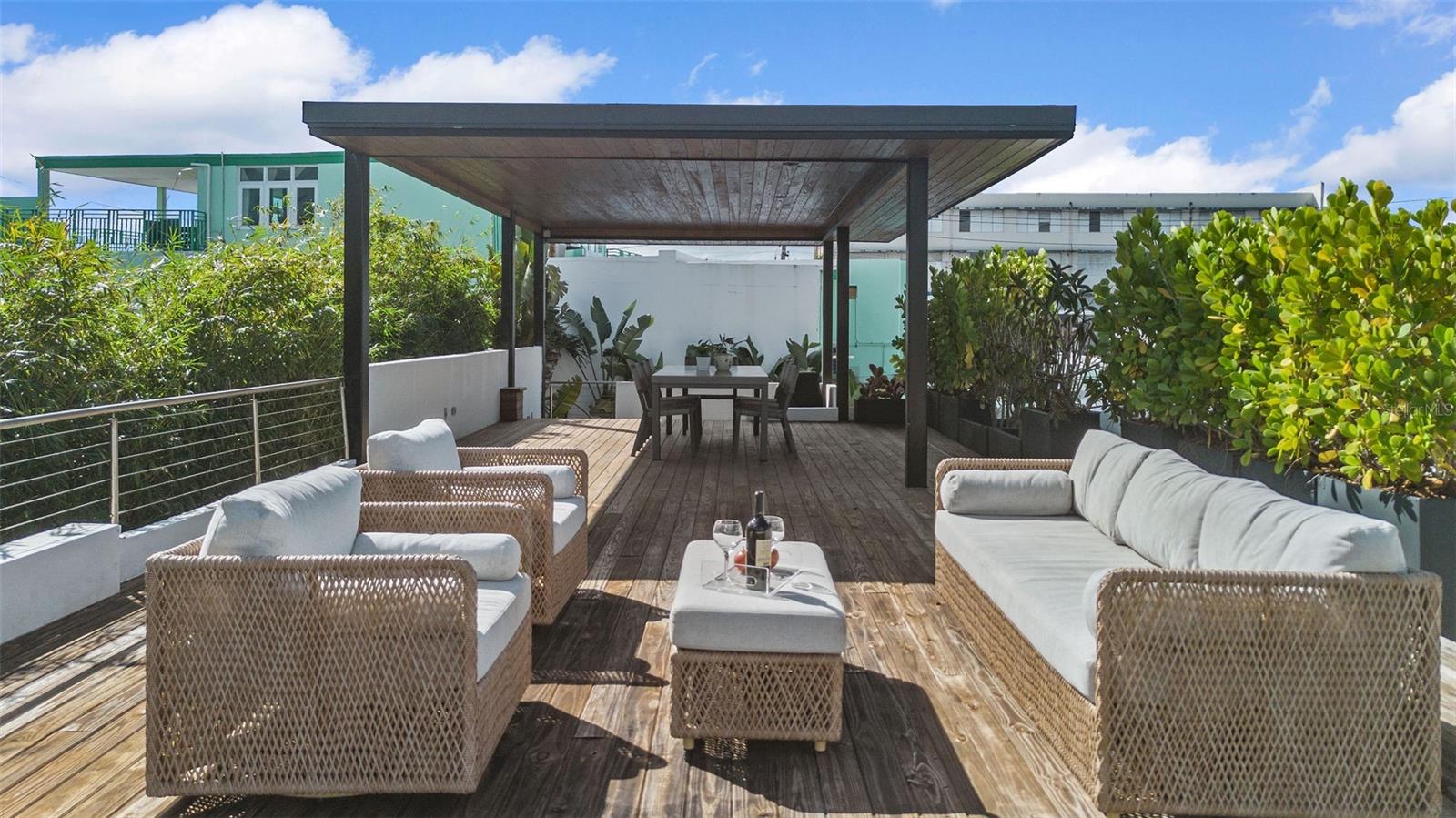 OCEAN PARK - Residential Lease