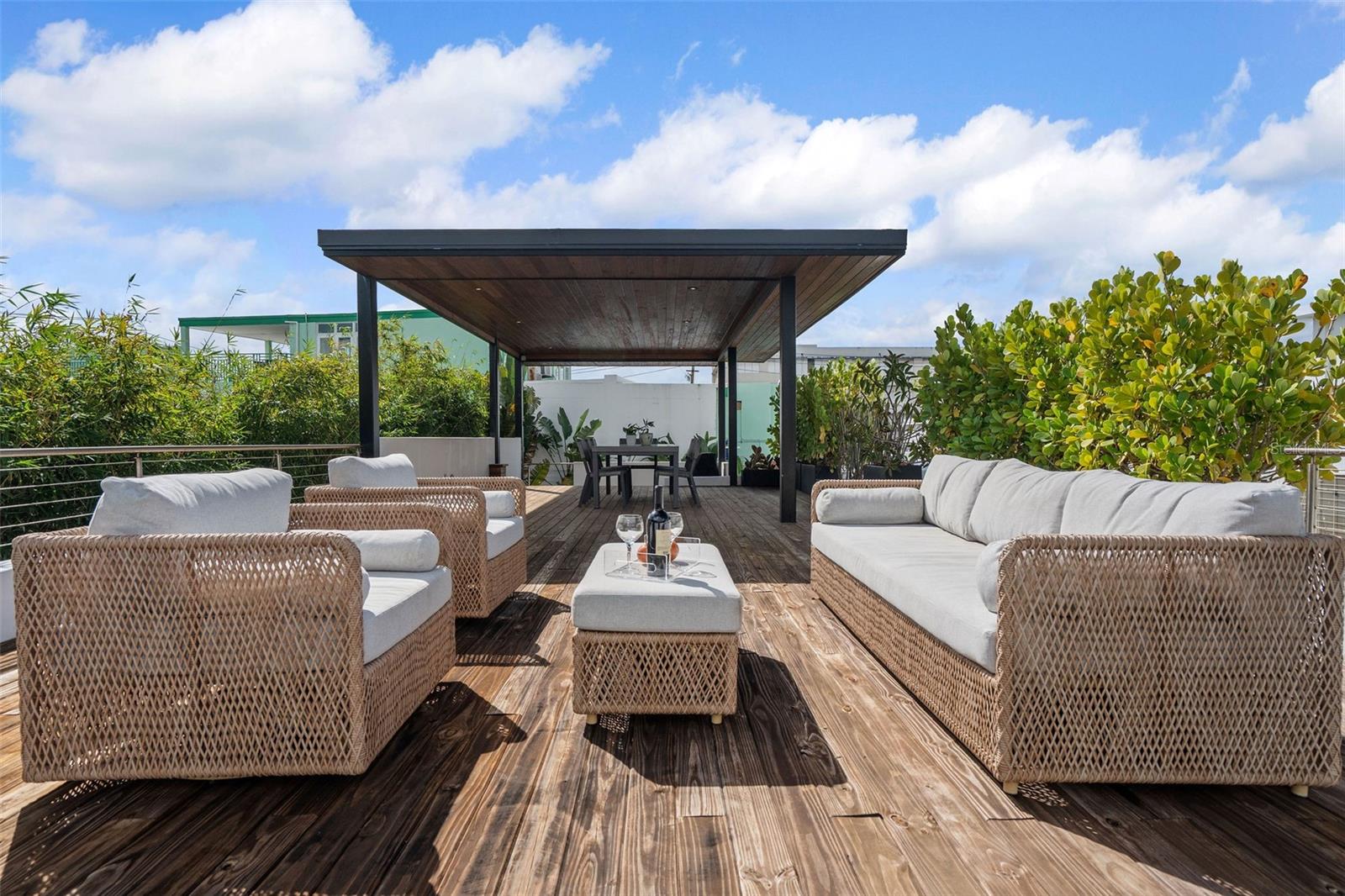 OCEAN PARK - Residential Lease